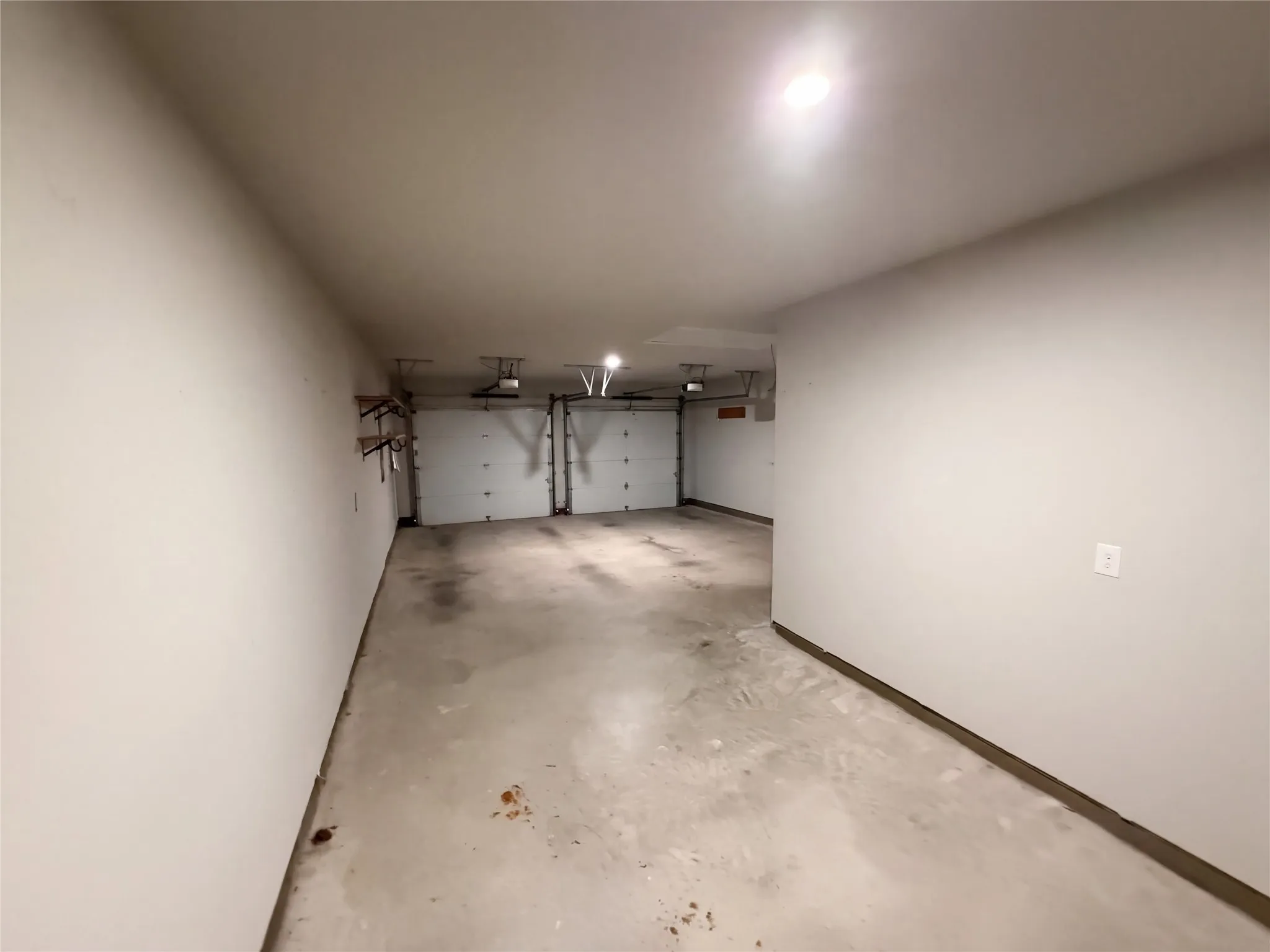 Single Family Residence For Sale in Denton County , 4201 Inverness Way, Denton, Texas 76210, 3 Bedroom, 4 Bathroom, 3 Garage spaces, 2,985 Sqft, built in 2020, mls#21406659, Real Estate Agent in Denton, Homes For Sale in Denton county, Homes For Sale in Denton, Realtor in Denton Texas, Real Estate Brokerage Independent Realty Texas, Luminita Cordes Realtor