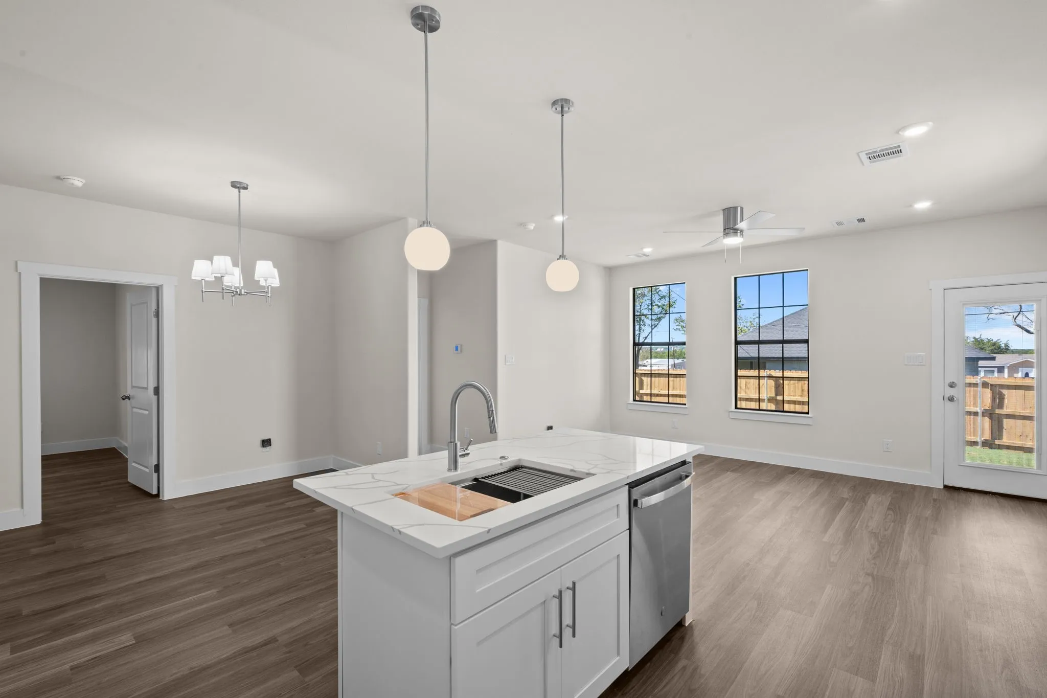Single Family Residence For Sale in Hood County , 932 Bosque River Drive, Granbury, Texas 76048, 3 Bedroom, 2 Bathroom, 2 Garage spaces, 1,218 Sqft, built in 2026, mls#21407525, Real Estate Agent in Granbury, Homes For Sale in Hood county, Homes For Sale in Granbury, Realtor in Granbury Texas, Real Estate Brokerage Independent Realty Texas, Luminita Cordes Realtor