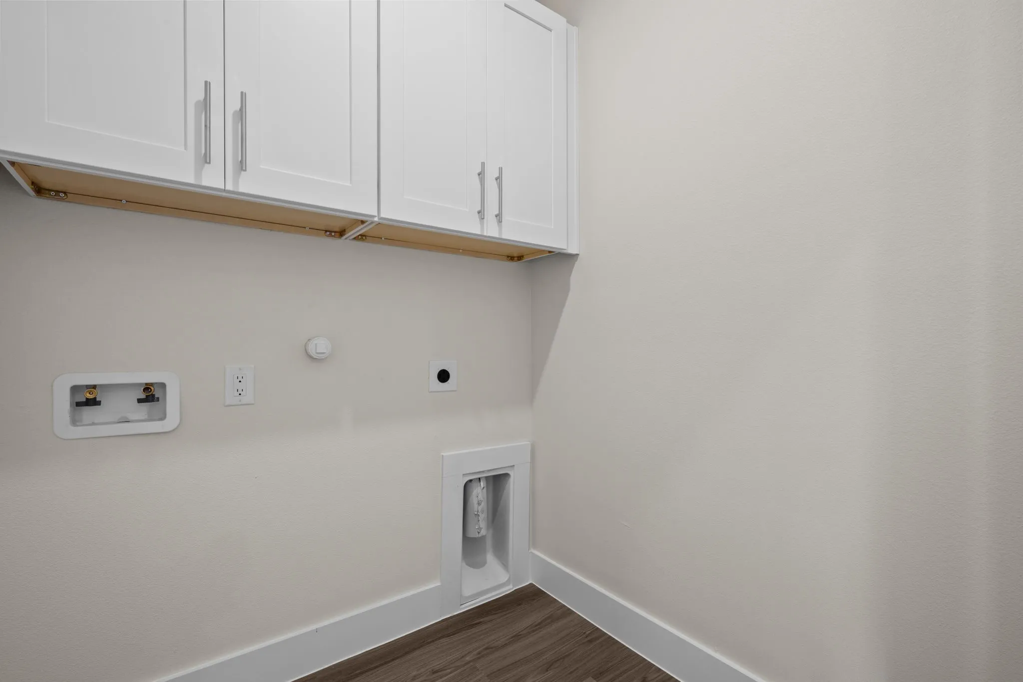 Single Family Residence For Sale in Hood County , 932 Bosque River Drive, Granbury, Texas 76048, 3 Bedroom, 2 Bathroom, 2 Garage spaces, 1,218 Sqft, built in 2026, mls#21407525, Real Estate Agent in Granbury, Homes For Sale in Hood county, Homes For Sale in Granbury, Realtor in Granbury Texas, Real Estate Brokerage Independent Realty Texas, Luminita Cordes Realtor