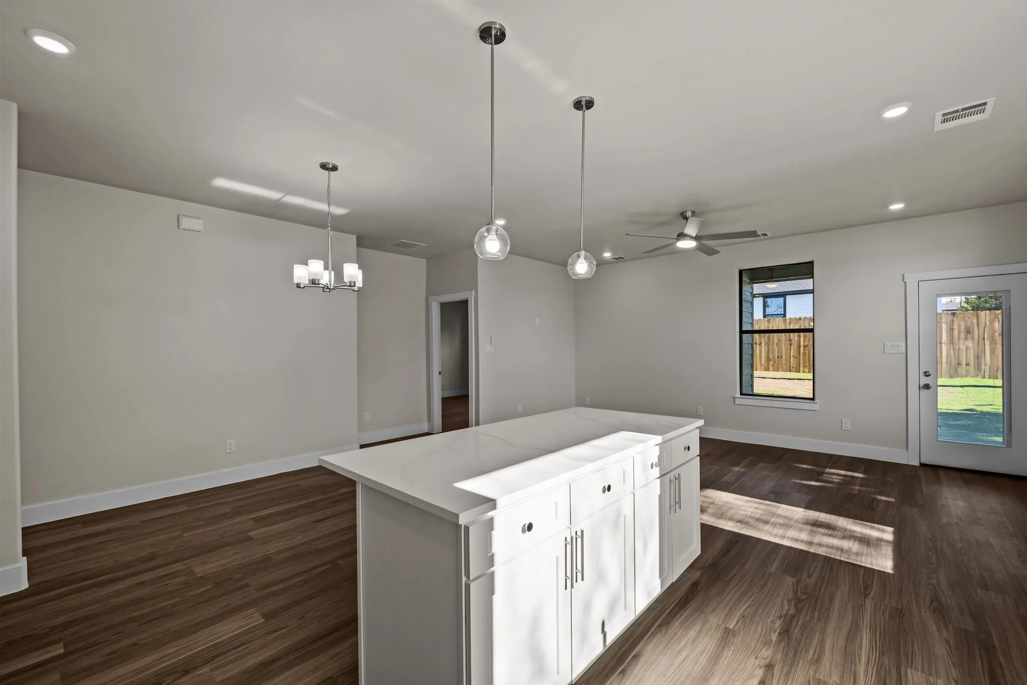 Single Family Residence For Sale in Hood County , 933 Nacogdoches River Drive, Granbury, Texas 76048, 3 Bedroom, 2 Bathroom, 1 Garage spaces, 1,313 Sqft, built in 2026, mls#21407505, Real Estate Agent in Granbury, Homes For Sale in Hood county, Homes For Sale in Granbury, Realtor in Granbury Texas, Real Estate Brokerage Independent Realty Texas, Luminita Cordes Realtor