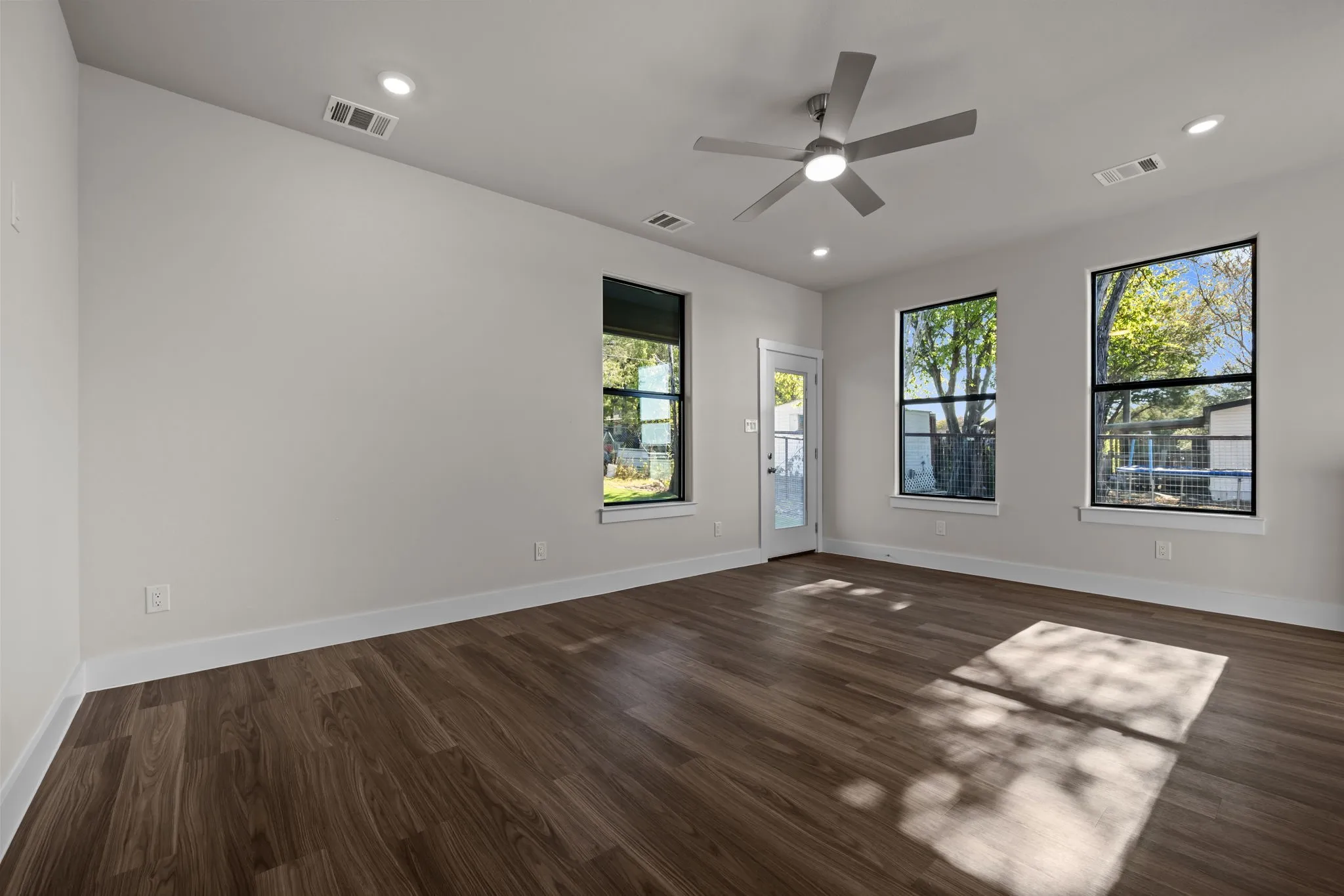Single Family Residence For Sale in Hood County , 933 Nacogdoches River Drive, Granbury, Texas 76048, 3 Bedroom, 2 Bathroom, 1 Garage spaces, 1,313 Sqft, built in 2026, mls#21407505, Real Estate Agent in Granbury, Homes For Sale in Hood county, Homes For Sale in Granbury, Realtor in Granbury Texas, Real Estate Brokerage Independent Realty Texas, Luminita Cordes Realtor