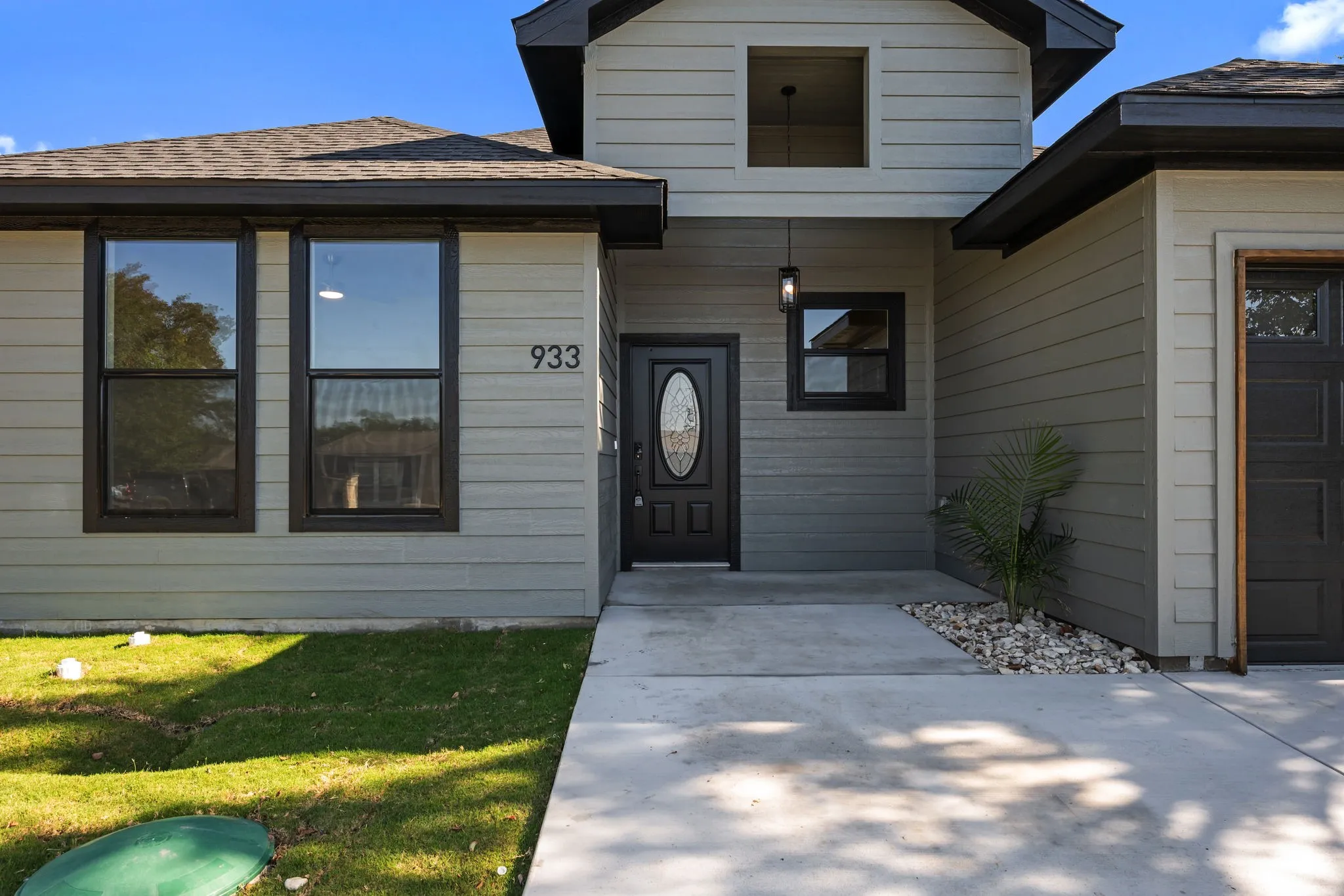 Single Family Residence For Sale in Hood County , 933 Nacogdoches River Drive, Granbury, Texas 76048, 3 Bedroom, 2 Bathroom, 1 Garage spaces, 1,313 Sqft, built in 2026, mls#21407505, Real Estate Agent in Granbury, Homes For Sale in Hood county, Homes For Sale in Granbury, Realtor in Granbury Texas, Real Estate Brokerage Independent Realty Texas, Luminita Cordes Realtor