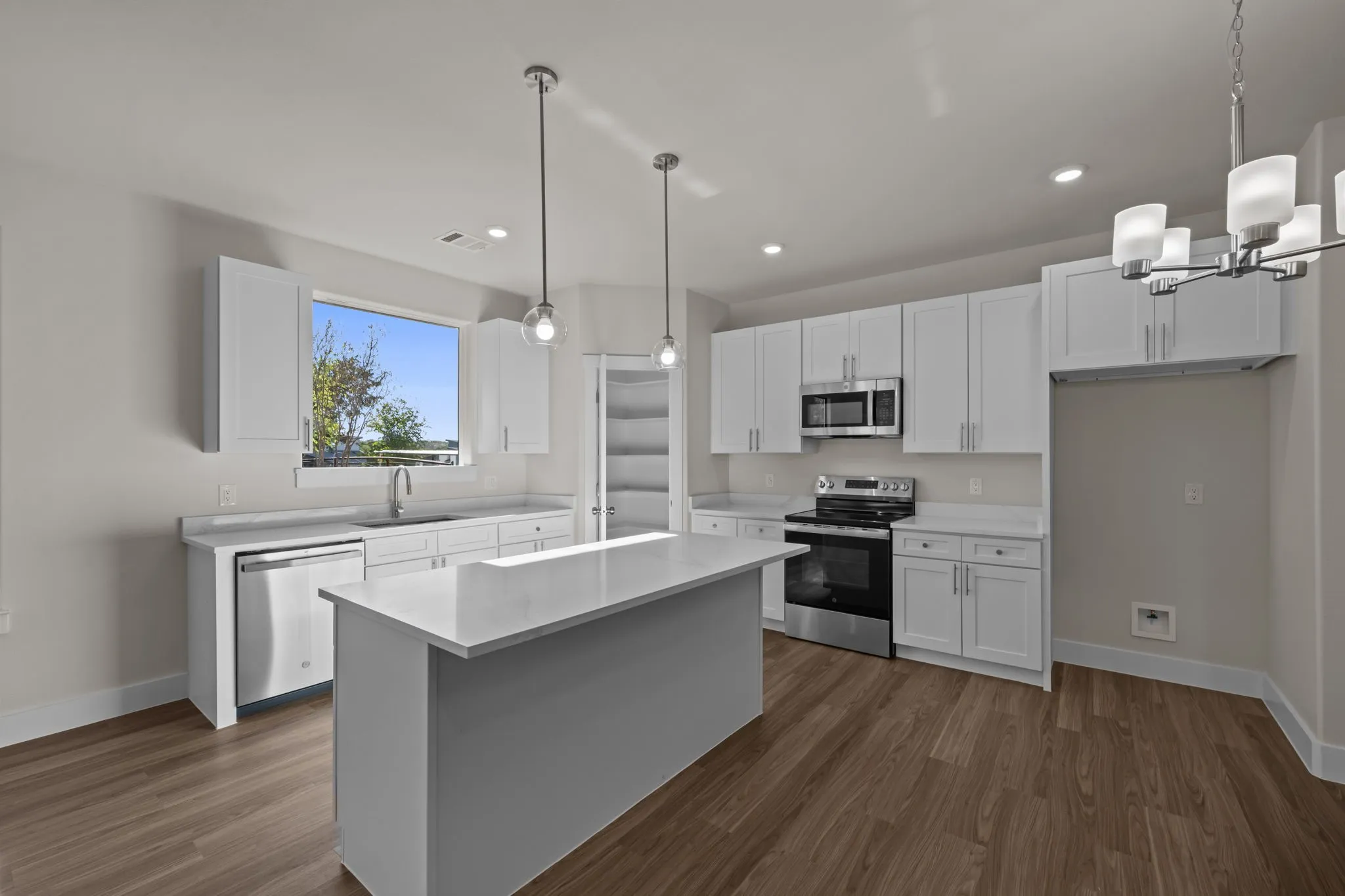 Single Family Residence For Sale in Hood County , 933 Nacogdoches River Drive, Granbury, Texas 76048, 3 Bedroom, 2 Bathroom, 1 Garage spaces, 1,313 Sqft, built in 2026, mls#21407505, Real Estate Agent in Granbury, Homes For Sale in Hood county, Homes For Sale in Granbury, Realtor in Granbury Texas, Real Estate Brokerage Independent Realty Texas, Luminita Cordes Realtor