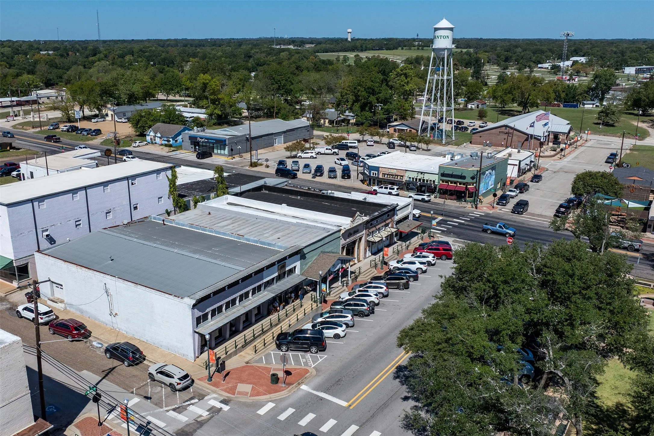 Hotel/Motel For Sale in Van Zandt County , 133 S Buffalo Street, Canton, Texas 75103, 0, 0, Garage spaces, 0 Sqft, built in 1920, mls#21408287, Real Estate Agent in Canton, Homes For Sale in Van Zandt county, Homes For Sale in Canton, Realtor in Canton Texas, Real Estate Brokerage Independent Realty Texas, Luminita Cordes Realtor