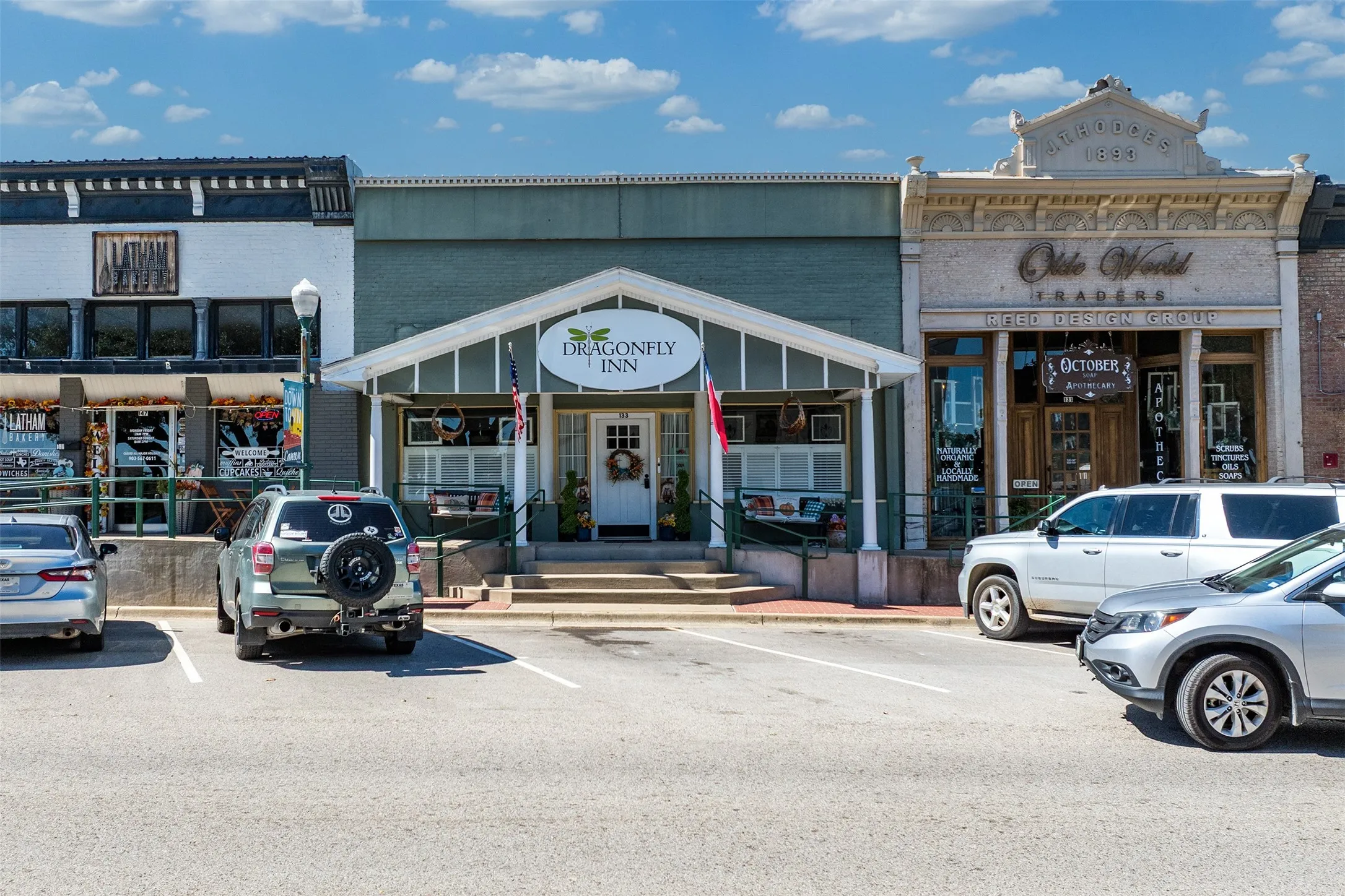 Hotel/Motel For Sale in Van Zandt County , 133 S Buffalo Street, Canton, Texas 75103, 0, 0, Garage spaces, 0 Sqft, built in 1920, mls#21408287, Real Estate Agent in Canton, Homes For Sale in Van Zandt county, Homes For Sale in Canton, Realtor in Canton Texas, Real Estate Brokerage Independent Realty Texas, Luminita Cordes Realtor