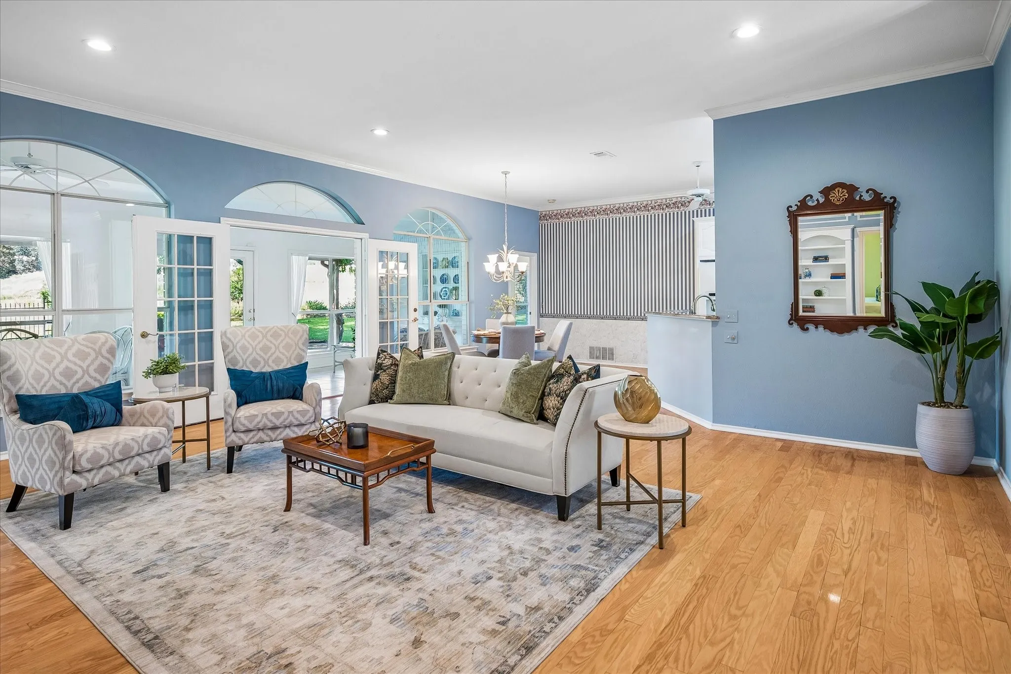 Single Family Residence For Sale in Tarrant County , 4424 Fair Ridge Drive, Fort Worth, Texas 76008, 3 Bedroom, 2 Bathroom, 3 Garage spaces, 2,698 Sqft, built in 1991, mls#21400921, Real Estate Agent in Fort Worth, Homes For Sale in Tarrant county, Homes For Sale in Fort Worth, Realtor in Fort Worth Texas, Real Estate Brokerage Independent Realty Texas, Luminita Cordes Realtor