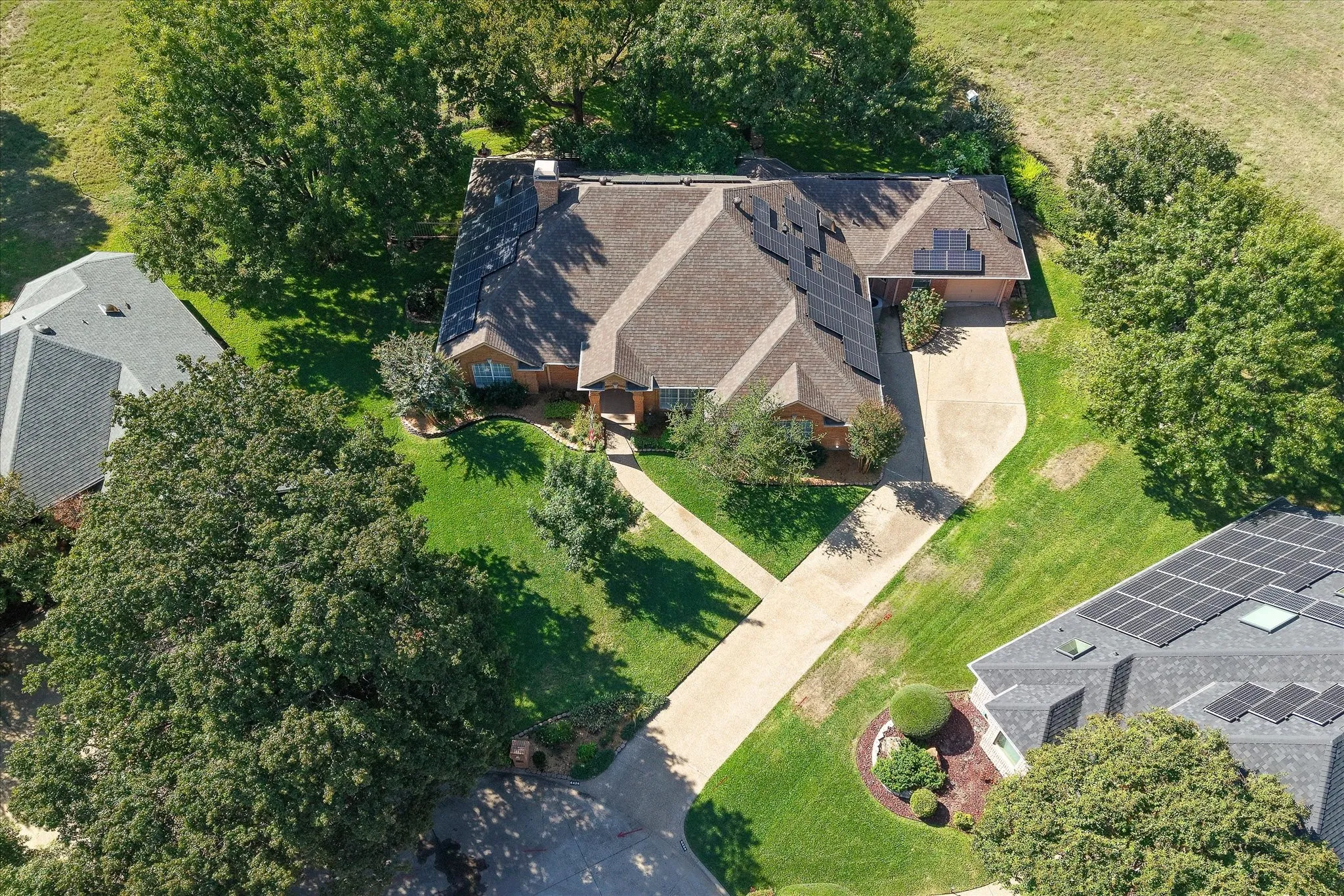Single Family Residence For Sale in Tarrant County , 4424 Fair Ridge Drive, Fort Worth, Texas 76008, 3 Bedroom, 2 Bathroom, 3 Garage spaces, 2,698 Sqft, built in 1991, mls#21400921, Real Estate Agent in Fort Worth, Homes For Sale in Tarrant county, Homes For Sale in Fort Worth, Realtor in Fort Worth Texas, Real Estate Brokerage Independent Realty Texas, Luminita Cordes Realtor