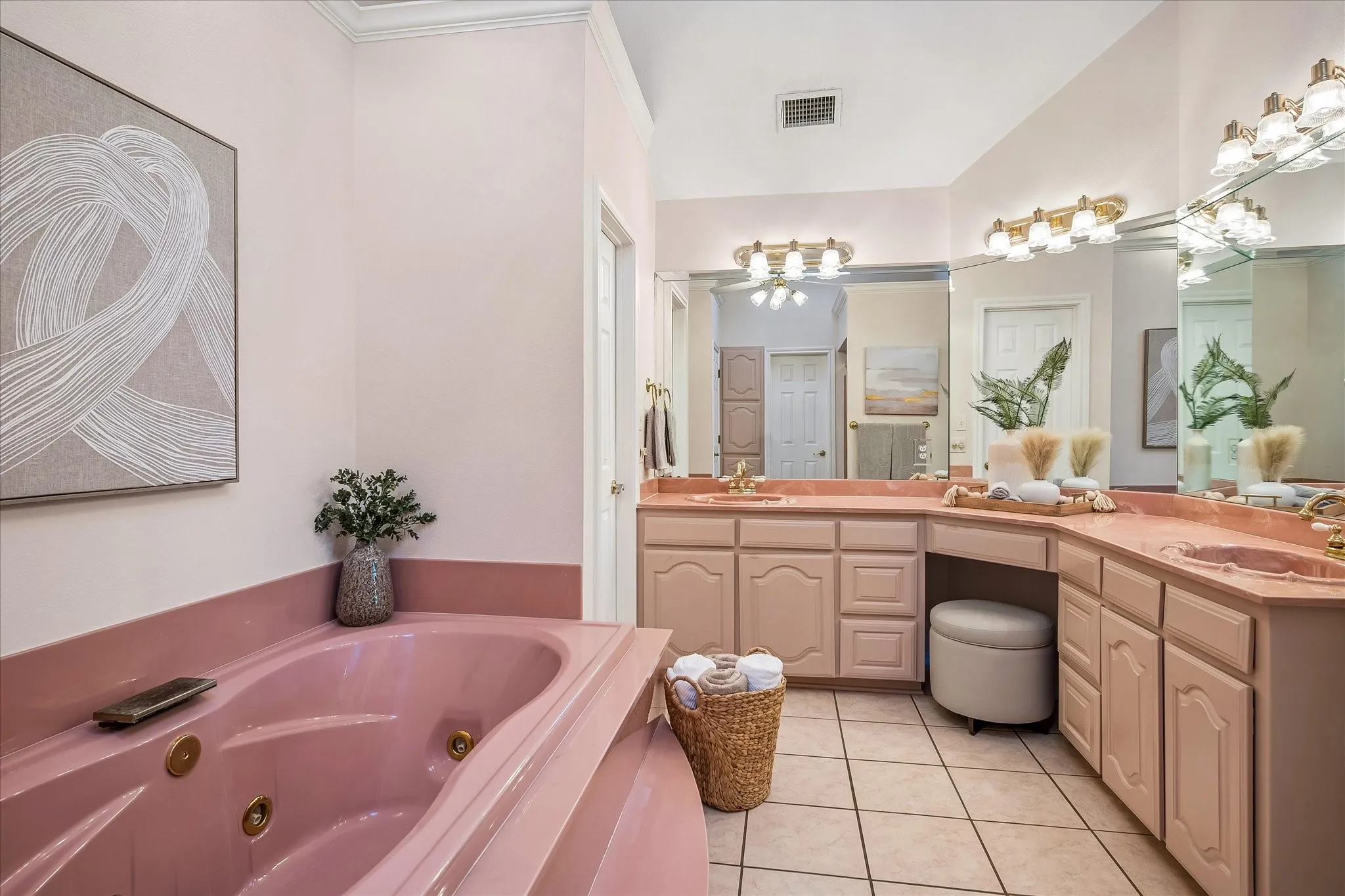 Single Family Residence For Sale in Tarrant County , 4424 Fair Ridge Drive, Fort Worth, Texas 76008, 3 Bedroom, 2 Bathroom, 3 Garage spaces, 2,698 Sqft, built in 1991, mls#21400921, Real Estate Agent in Fort Worth, Homes For Sale in Tarrant county, Homes For Sale in Fort Worth, Realtor in Fort Worth Texas, Real Estate Brokerage Independent Realty Texas, Luminita Cordes Realtor
