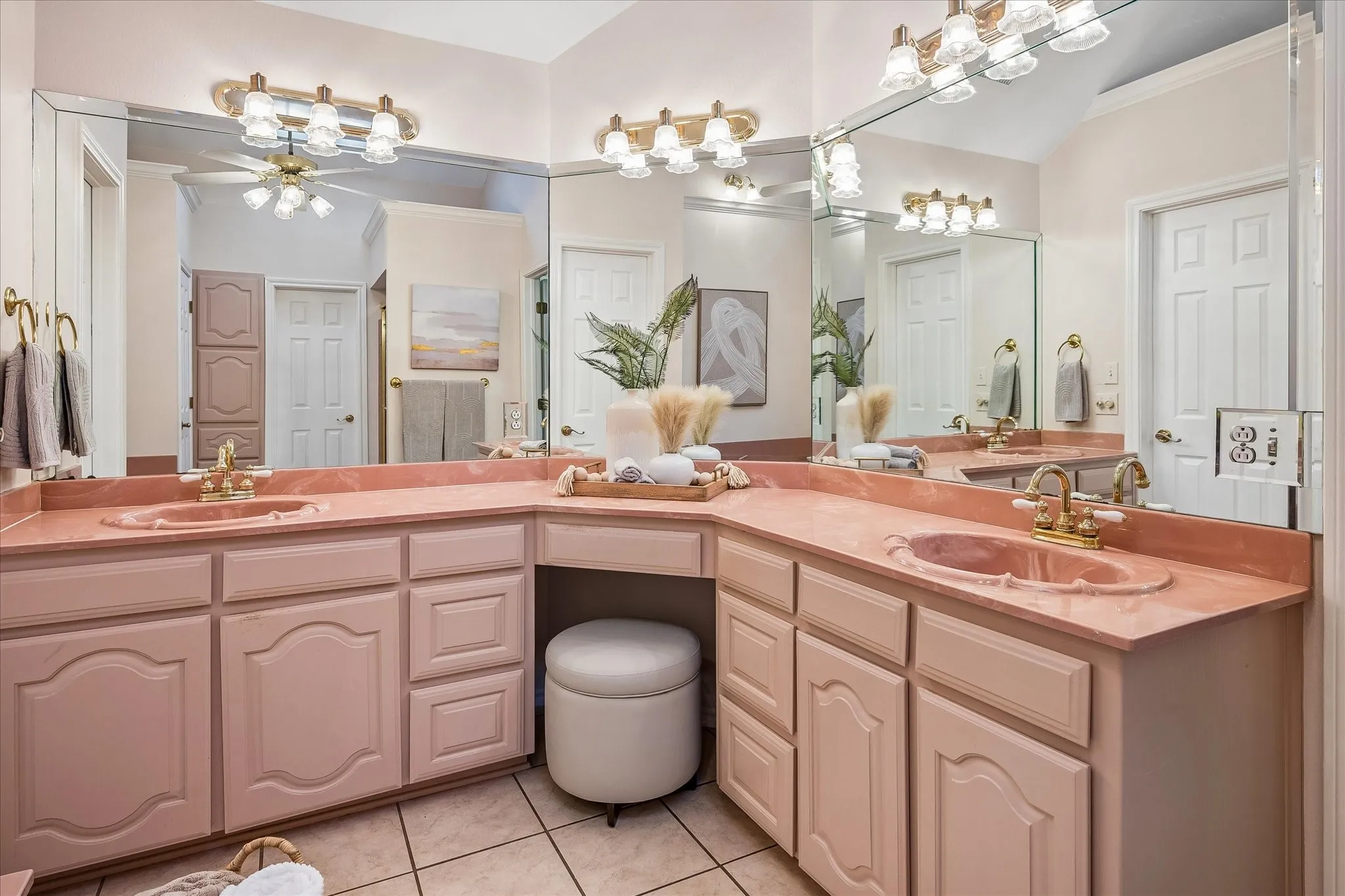 Single Family Residence For Sale in Tarrant County , 4424 Fair Ridge Drive, Fort Worth, Texas 76008, 3 Bedroom, 2 Bathroom, 3 Garage spaces, 2,698 Sqft, built in 1991, mls#21400921, Real Estate Agent in Fort Worth, Homes For Sale in Tarrant county, Homes For Sale in Fort Worth, Realtor in Fort Worth Texas, Real Estate Brokerage Independent Realty Texas, Luminita Cordes Realtor