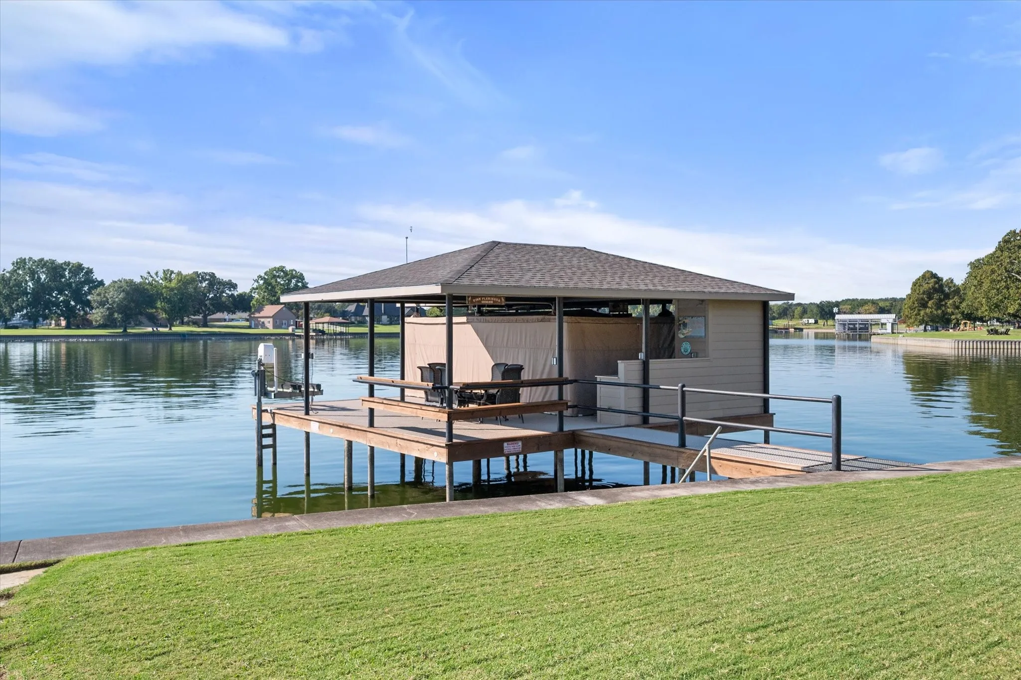 Single Family Residence For Sale in Navarro County , 470 White Rock Road, Corsicana, Texas 75109, 5 Bedroom, 5 Bathroom, 3 Garage spaces, 3,750 Sqft, built in 2013, mls#21408279, Real Estate Agent in Corsicana, Homes For Sale in Navarro county, Homes For Sale in Corsicana, Realtor in Corsicana Texas, Real Estate Brokerage Independent Realty Texas, Luminita Cordes Realtor
