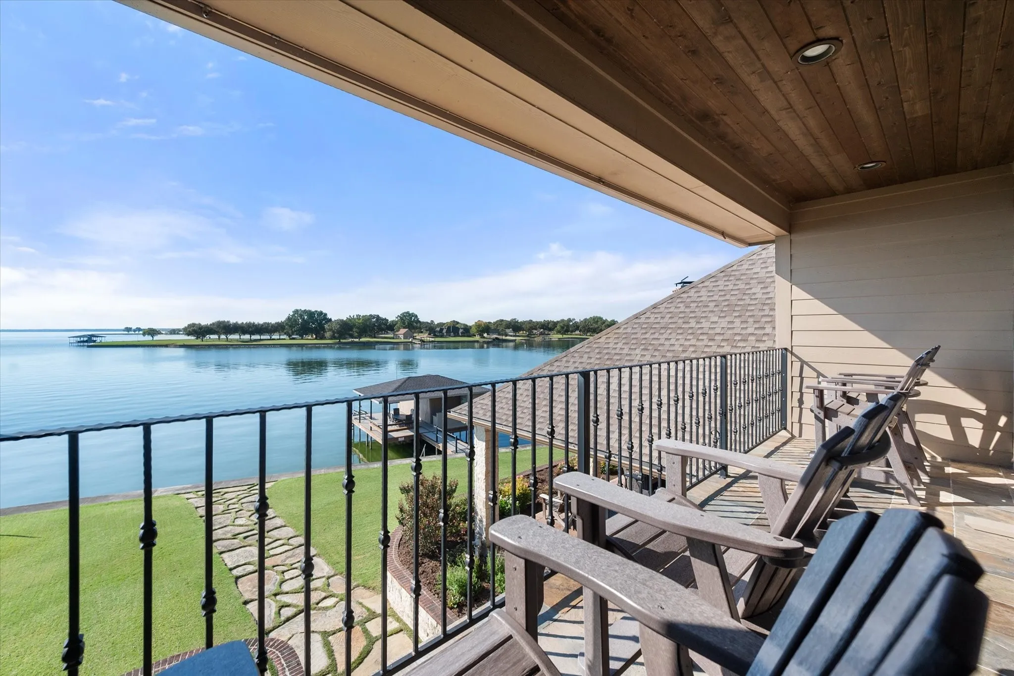 Single Family Residence For Sale in Navarro County , 470 White Rock Road, Corsicana, Texas 75109, 5 Bedroom, 5 Bathroom, 3 Garage spaces, 3,750 Sqft, built in 2013, mls#21408279, Real Estate Agent in Corsicana, Homes For Sale in Navarro county, Homes For Sale in Corsicana, Realtor in Corsicana Texas, Real Estate Brokerage Independent Realty Texas, Luminita Cordes Realtor