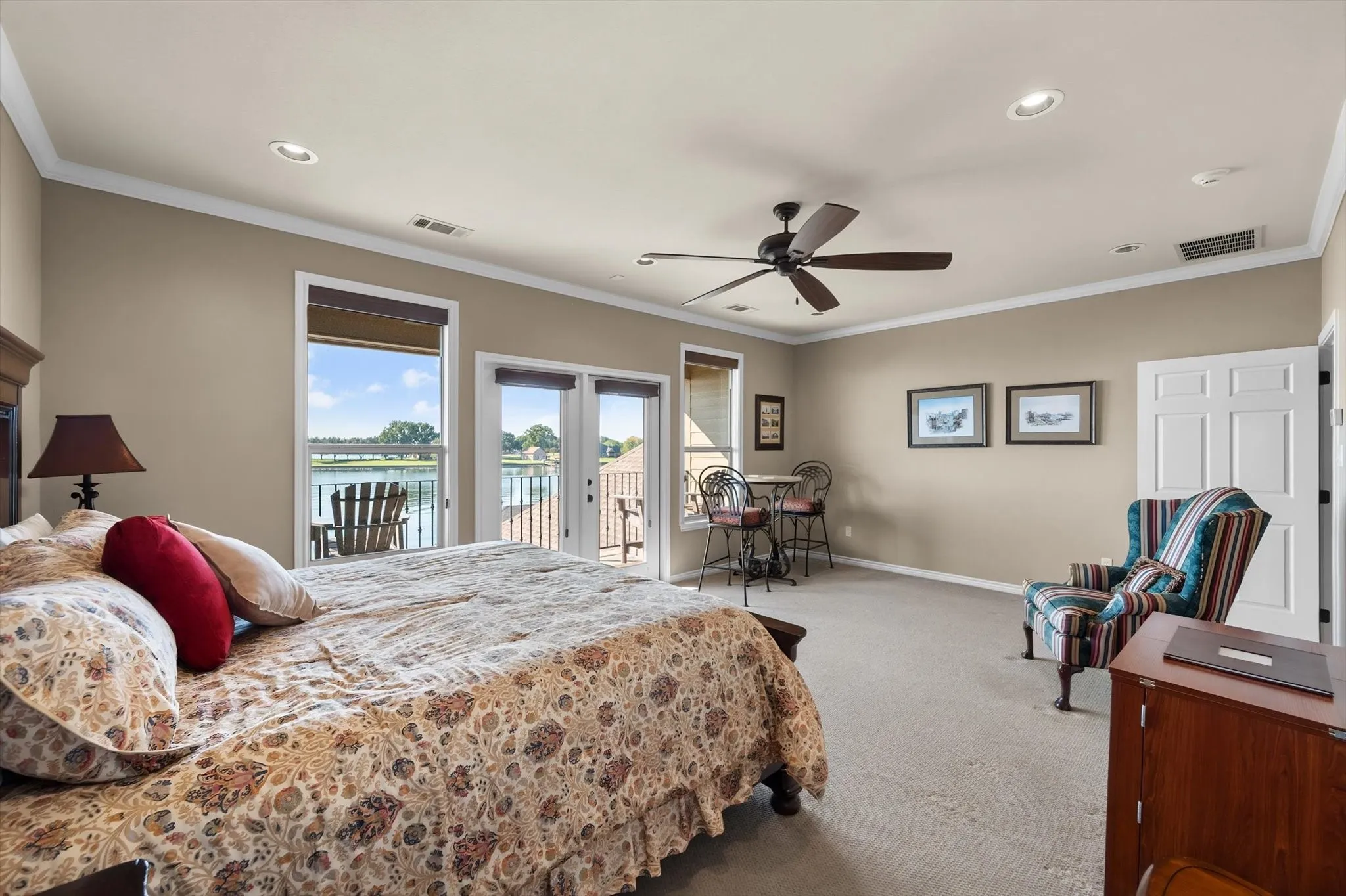 Single Family Residence For Sale in Navarro County , 470 White Rock Road, Corsicana, Texas 75109, 5 Bedroom, 5 Bathroom, 3 Garage spaces, 3,750 Sqft, built in 2013, mls#21408279, Real Estate Agent in Corsicana, Homes For Sale in Navarro county, Homes For Sale in Corsicana, Realtor in Corsicana Texas, Real Estate Brokerage Independent Realty Texas, Luminita Cordes Realtor