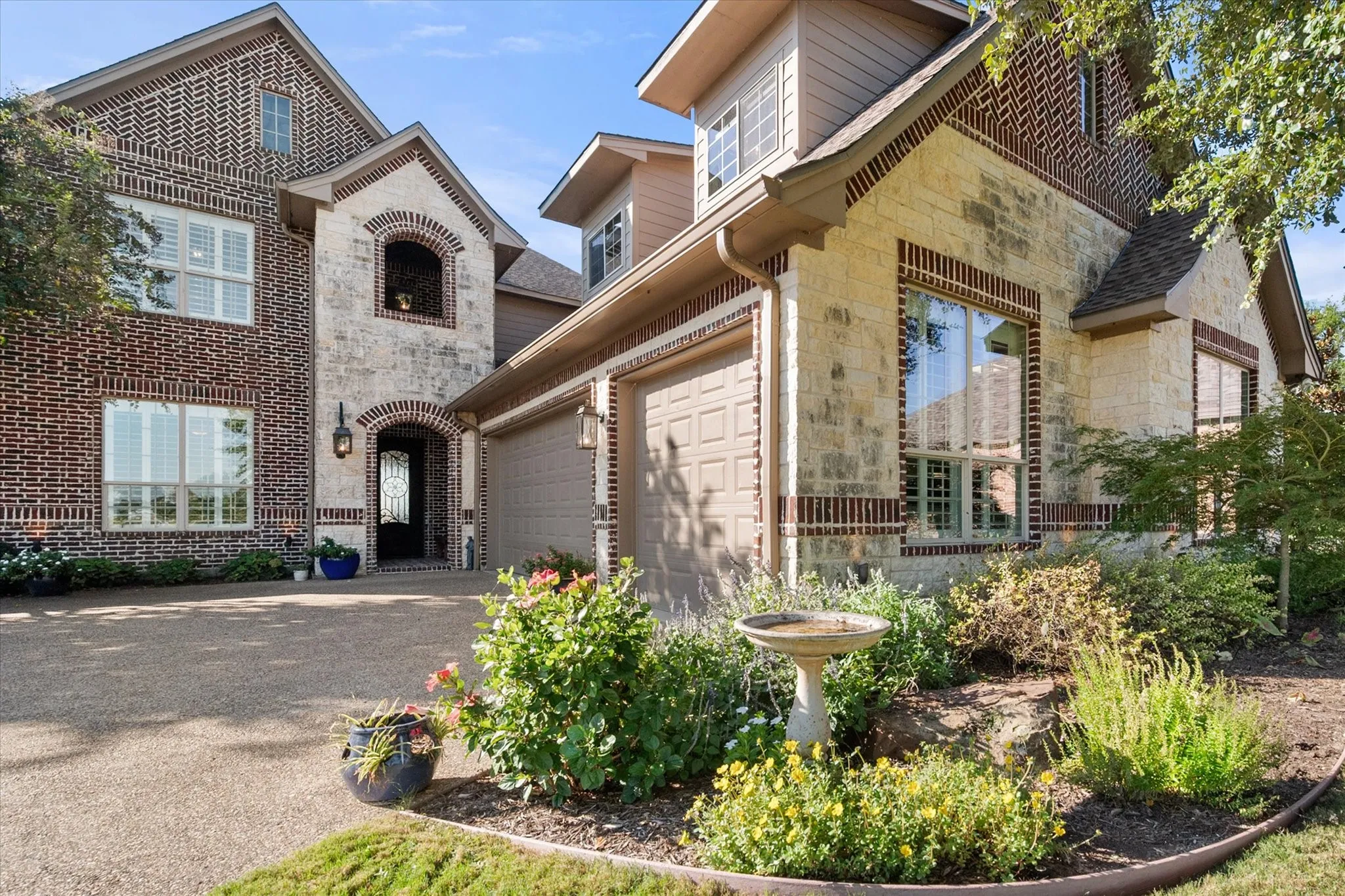Single Family Residence For Sale in Navarro County , 470 White Rock Road, Corsicana, Texas 75109, 5 Bedroom, 5 Bathroom, 3 Garage spaces, 3,750 Sqft, built in 2013, mls#21408279, Real Estate Agent in Corsicana, Homes For Sale in Navarro county, Homes For Sale in Corsicana, Realtor in Corsicana Texas, Real Estate Brokerage Independent Realty Texas, Luminita Cordes Realtor