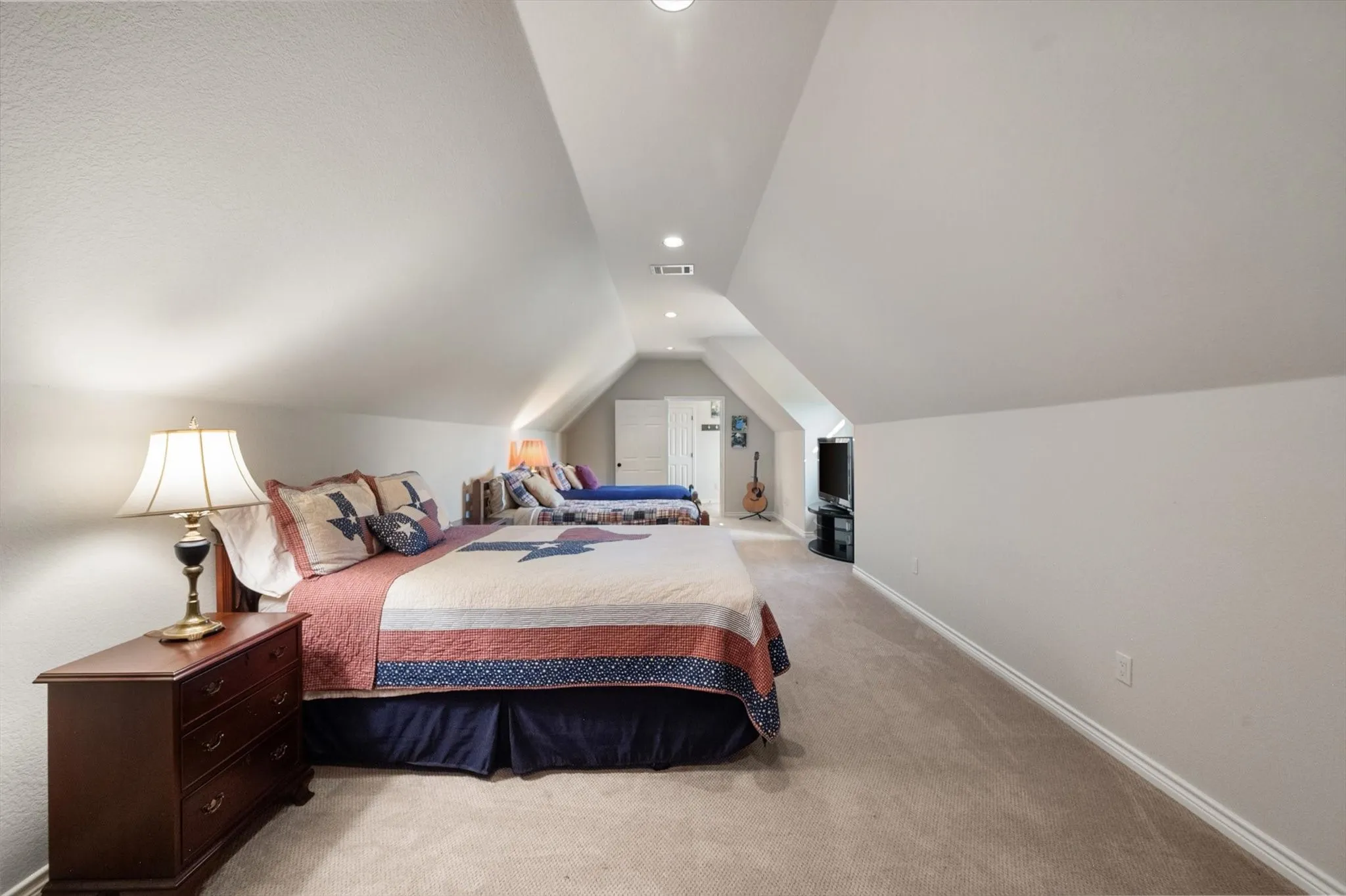 Single Family Residence For Sale in Navarro County , 470 White Rock Road, Corsicana, Texas 75109, 5 Bedroom, 5 Bathroom, 3 Garage spaces, 3,750 Sqft, built in 2013, mls#21408279, Real Estate Agent in Corsicana, Homes For Sale in Navarro county, Homes For Sale in Corsicana, Realtor in Corsicana Texas, Real Estate Brokerage Independent Realty Texas, Luminita Cordes Realtor