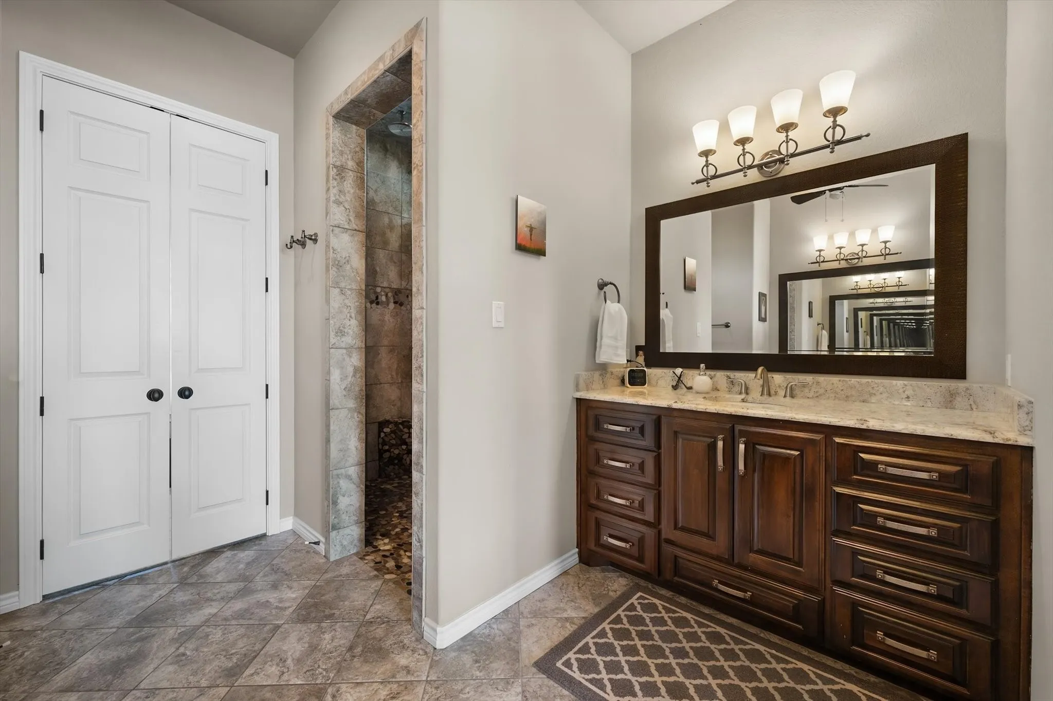 Single Family Residence For Sale in Navarro County , 470 White Rock Road, Corsicana, Texas 75109, 5 Bedroom, 5 Bathroom, 3 Garage spaces, 3,750 Sqft, built in 2013, mls#21408279, Real Estate Agent in Corsicana, Homes For Sale in Navarro county, Homes For Sale in Corsicana, Realtor in Corsicana Texas, Real Estate Brokerage Independent Realty Texas, Luminita Cordes Realtor