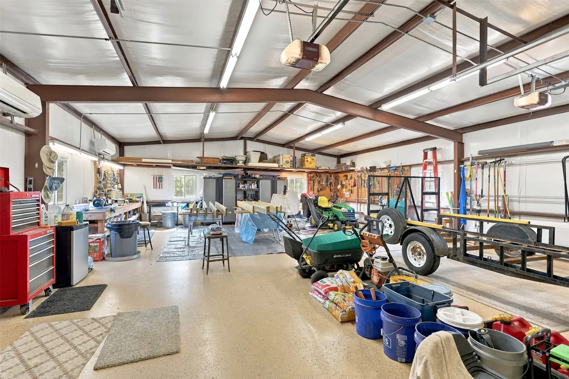 Single Family Residence For Sale in Parker County , 156 Creekwood Ranch Road, Azle, Texas 76020, 4 Bedroom, 2 Bathroom, 2 Garage spaces, 2,129 Sqft, built in 2010, mls#21406811, Real Estate Agent in Azle, Homes For Sale in Parker county, Homes For Sale in Azle, Realtor in Azle Texas, Real Estate Brokerage Independent Realty Texas, Luminita Cordes Realtor