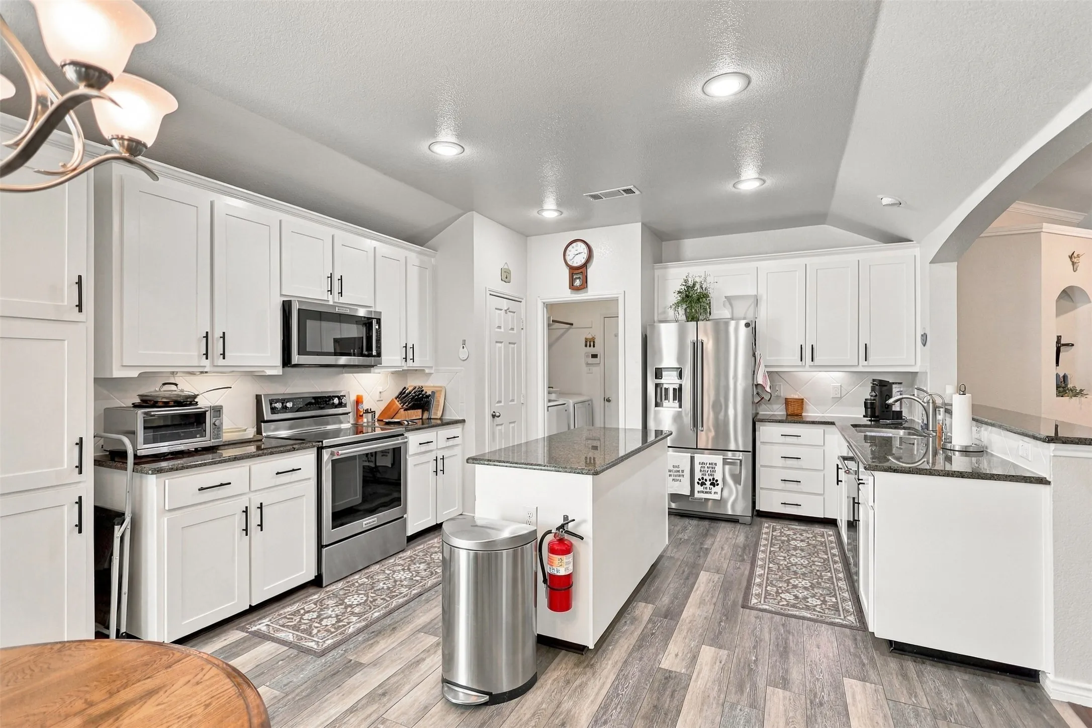 Single Family Residence For Sale in Parker County , 156 Creekwood Ranch Road, Azle, Texas 76020, 4 Bedroom, 2 Bathroom, 2 Garage spaces, 2,129 Sqft, built in 2010, mls#21406811, Real Estate Agent in Azle, Homes For Sale in Parker county, Homes For Sale in Azle, Realtor in Azle Texas, Real Estate Brokerage Independent Realty Texas, Luminita Cordes Realtor