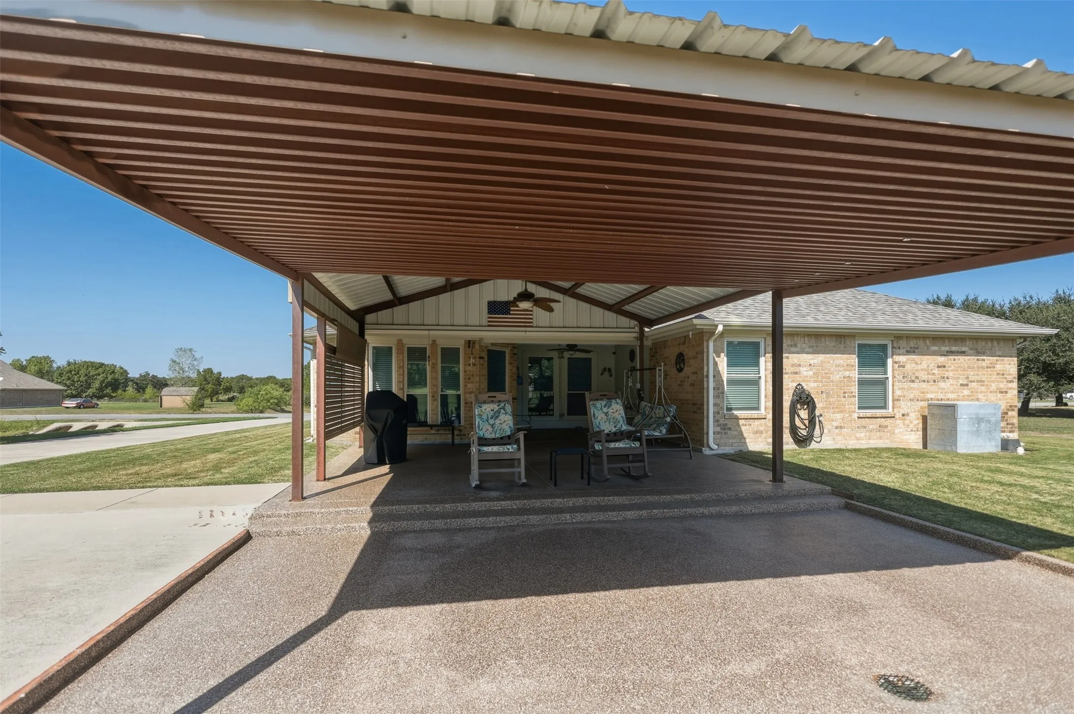 Single Family Residence For Sale in Parker County , 156 Creekwood Ranch Road, Azle, Texas 76020, 4 Bedroom, 2 Bathroom, 2 Garage spaces, 2,129 Sqft, built in 2010, mls#21406811, Real Estate Agent in Azle, Homes For Sale in Parker county, Homes For Sale in Azle, Realtor in Azle Texas, Real Estate Brokerage Independent Realty Texas, Luminita Cordes Realtor