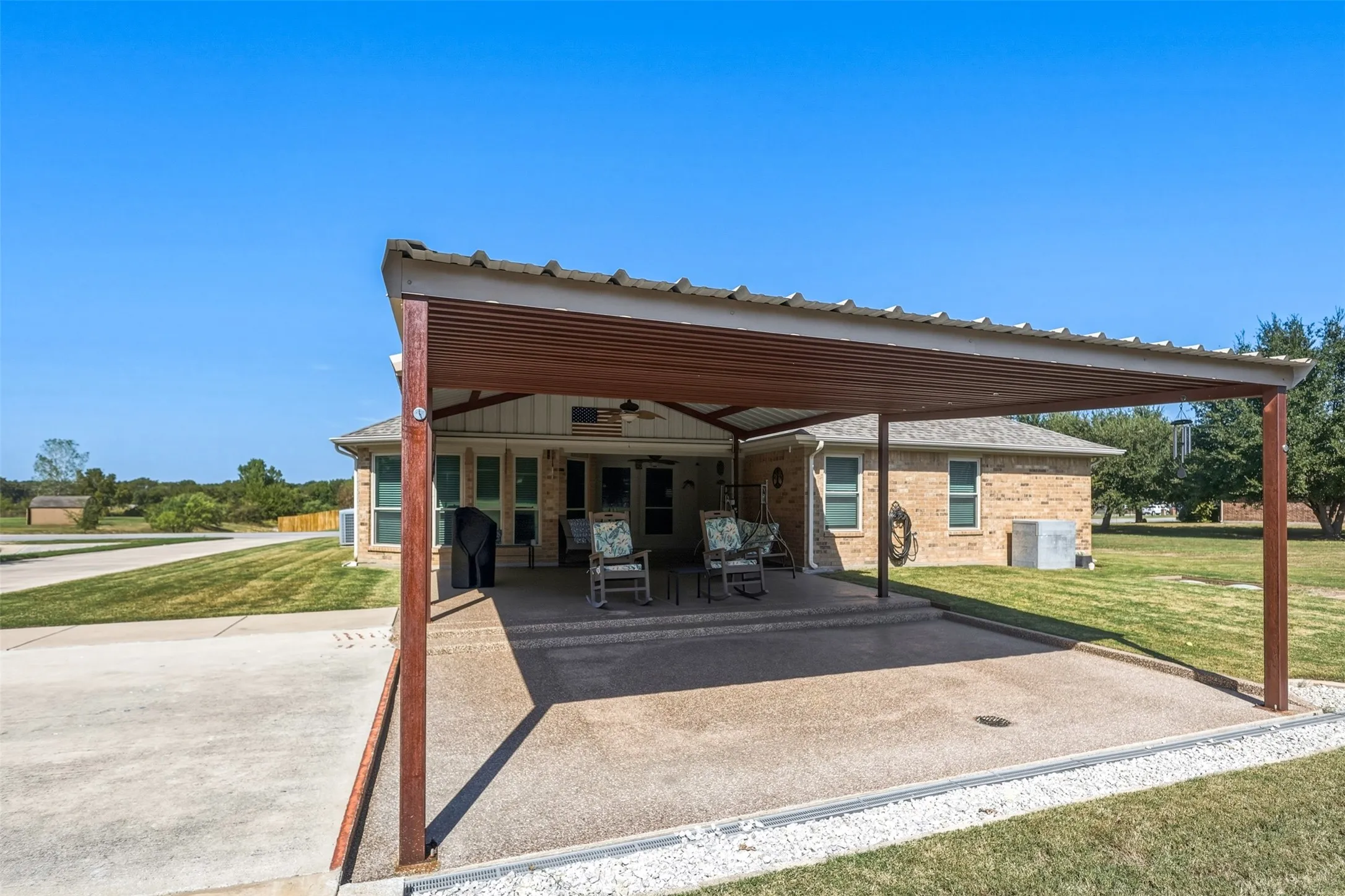 Single Family Residence For Sale in Parker County , 156 Creekwood Ranch Road, Azle, Texas 76020, 4 Bedroom, 2 Bathroom, 2 Garage spaces, 2,129 Sqft, built in 2010, mls#21406811, Real Estate Agent in Azle, Homes For Sale in Parker county, Homes For Sale in Azle, Realtor in Azle Texas, Real Estate Brokerage Independent Realty Texas, Luminita Cordes Realtor