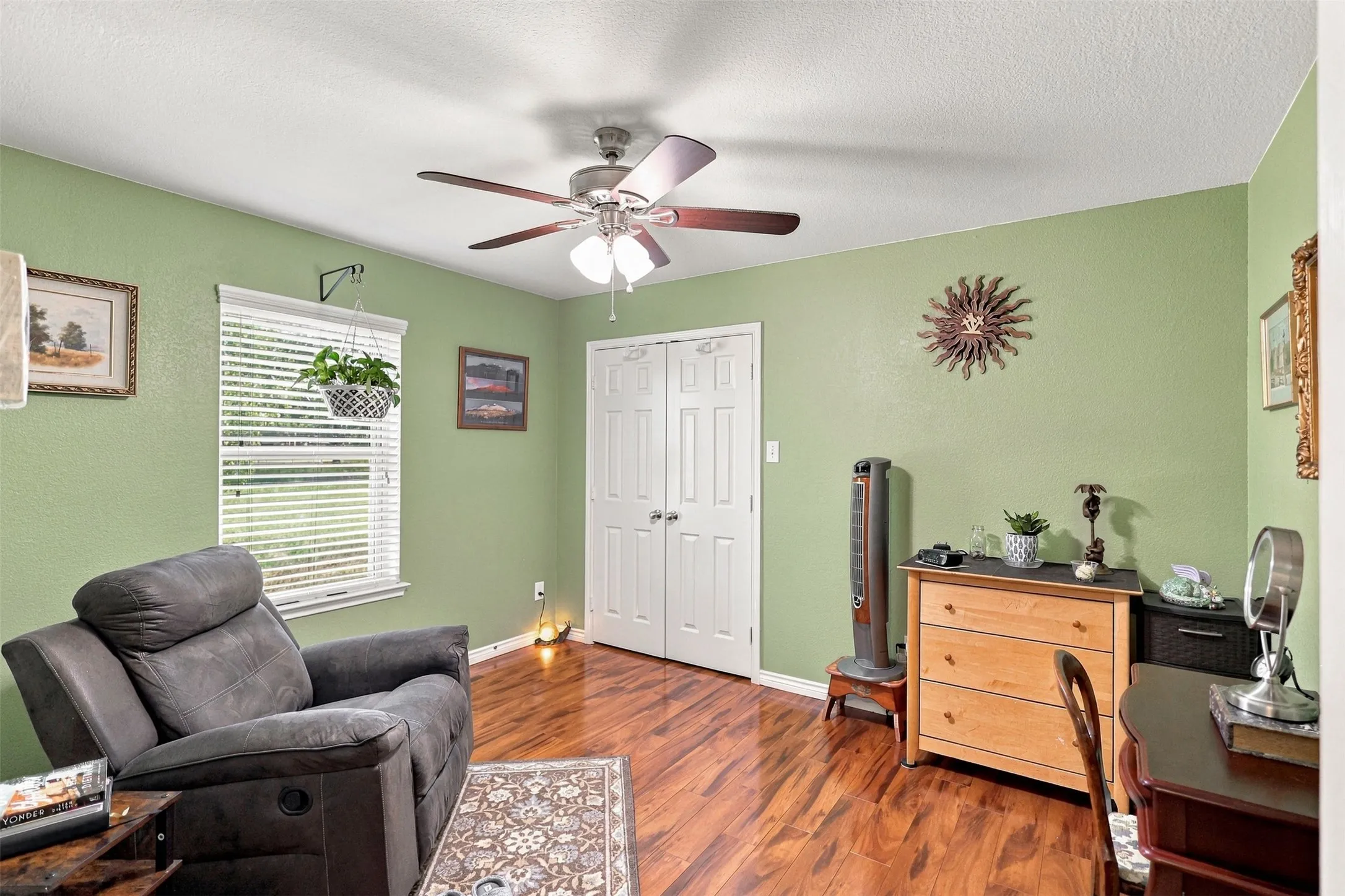 Single Family Residence For Sale in Parker County , 156 Creekwood Ranch Road, Azle, Texas 76020, 4 Bedroom, 2 Bathroom, 2 Garage spaces, 2,129 Sqft, built in 2010, mls#21406811, Real Estate Agent in Azle, Homes For Sale in Parker county, Homes For Sale in Azle, Realtor in Azle Texas, Real Estate Brokerage Independent Realty Texas, Luminita Cordes Realtor