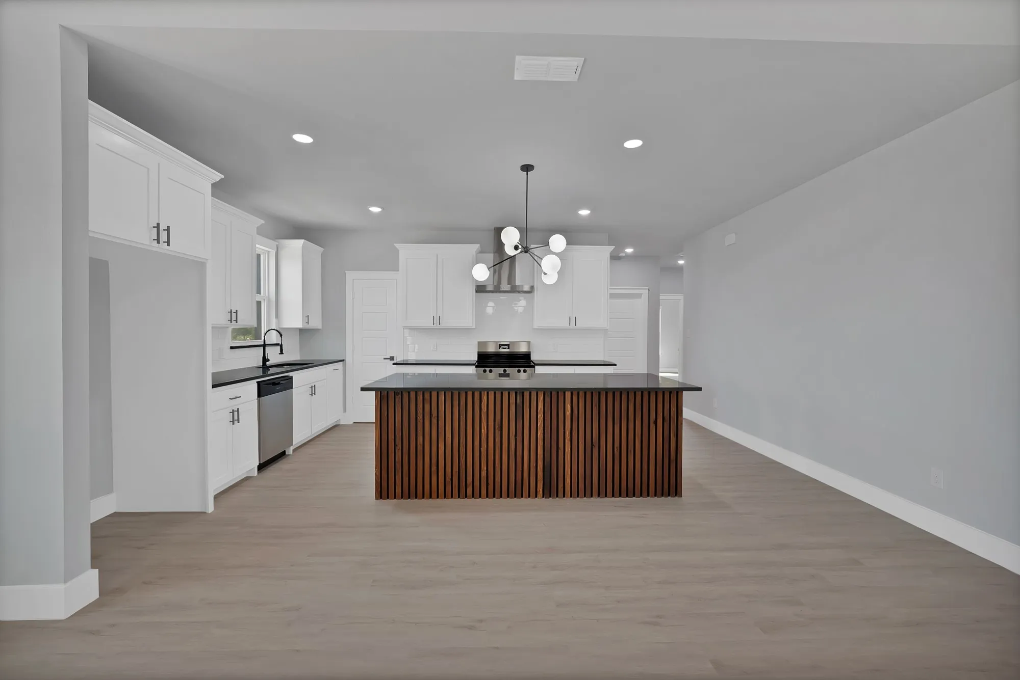 Single Family Residence For Sale in Parker County , 1008 Carnegie Road, Poolville, Texas 76487, 3 Bedroom, 2 Bathroom, 2 Garage spaces, 1,900 Sqft, built in 2026, mls#21407004, Real Estate Agent in Poolville, Homes For Sale in Parker county, Homes For Sale in Poolville, Realtor in Poolville Texas, Real Estate Brokerage Independent Realty Texas, Luminita Cordes Realtor