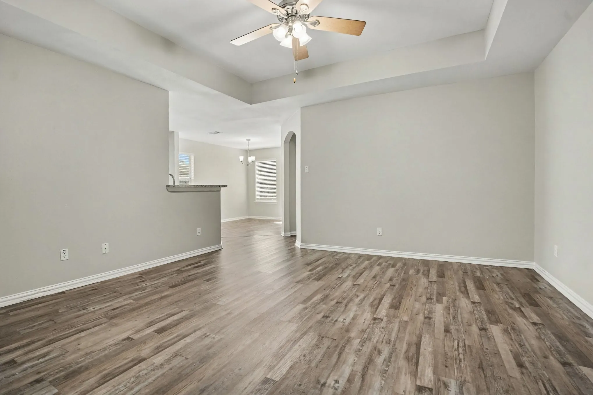 Single Family Residence For Sale in Dallas County , 104 Camden Court, Irving, Texas 75061, 3 Bedroom, 2 Bathroom, 2 Garage spaces, 1,251 Sqft, built in 2006, mls#21398434, Real Estate Agent in Irving, Homes For Sale in Dallas county, Homes For Sale in Irving, Realtor in Irving Texas, Real Estate Brokerage Independent Realty Texas, Luminita Cordes Realtor