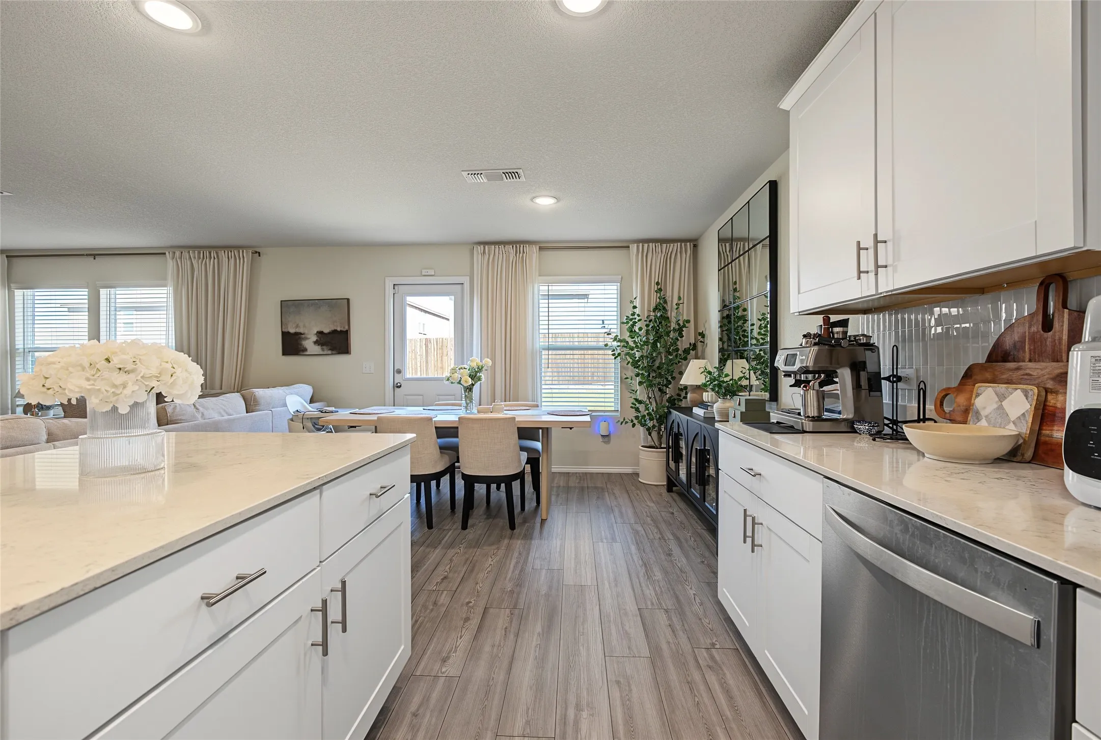 Single Family Residence For Sale in Collin County , 819 Ozark Path, Princeton, Texas 75407, 4 Bedroom, 3 Bathroom, 2 Garage spaces, 2,419 Sqft, built in 2022, mls#21408523, Real Estate Agent in Princeton, Homes For Sale in Collin county, Homes For Sale in Princeton, Realtor in Princeton Texas, Real Estate Brokerage Independent Realty Texas, Luminita Cordes Realtor