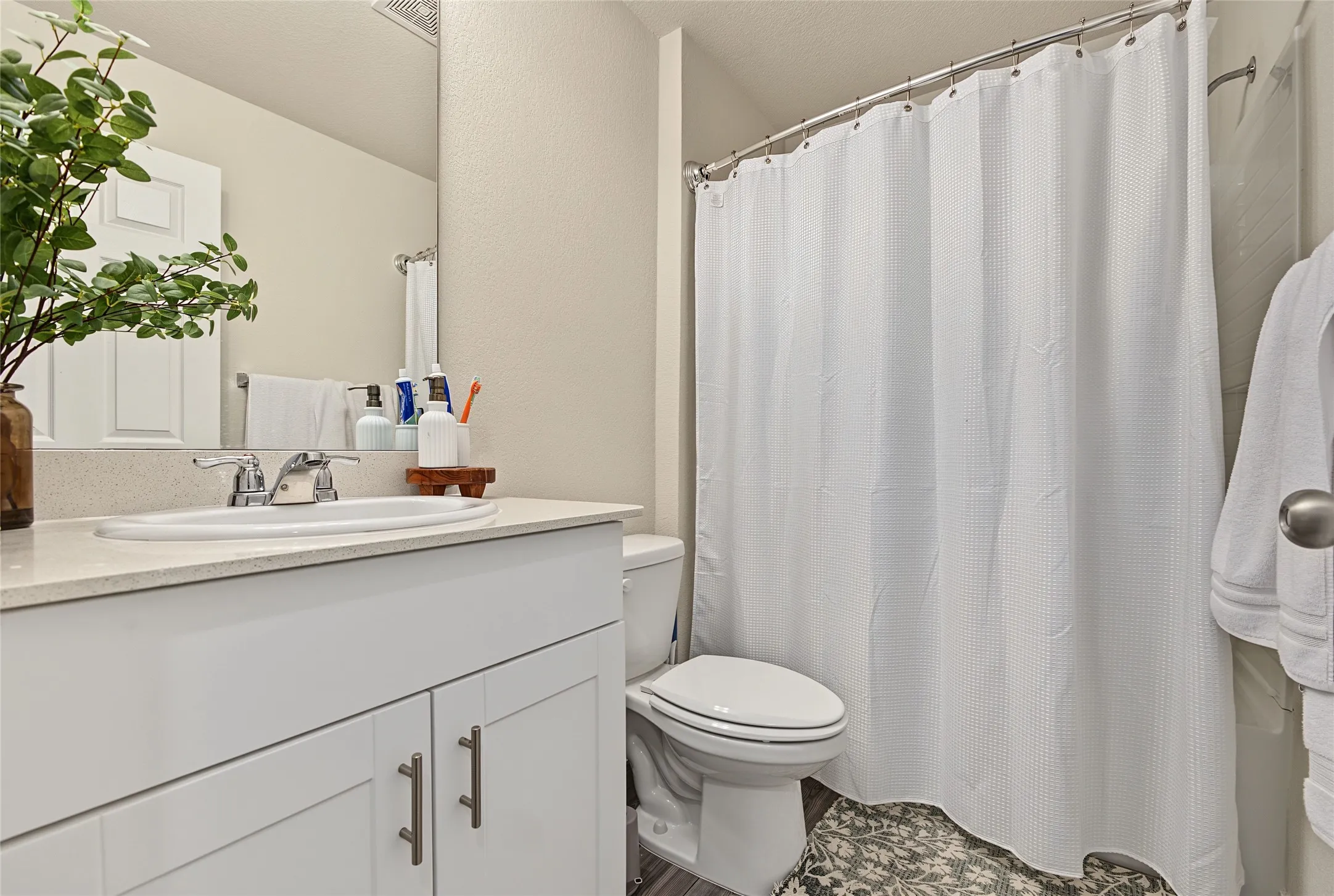 Single Family Residence For Sale in Collin County , 819 Ozark Path, Princeton, Texas 75407, 4 Bedroom, 3 Bathroom, 2 Garage spaces, 2,419 Sqft, built in 2022, mls#21408523, Real Estate Agent in Princeton, Homes For Sale in Collin county, Homes For Sale in Princeton, Realtor in Princeton Texas, Real Estate Brokerage Independent Realty Texas, Luminita Cordes Realtor