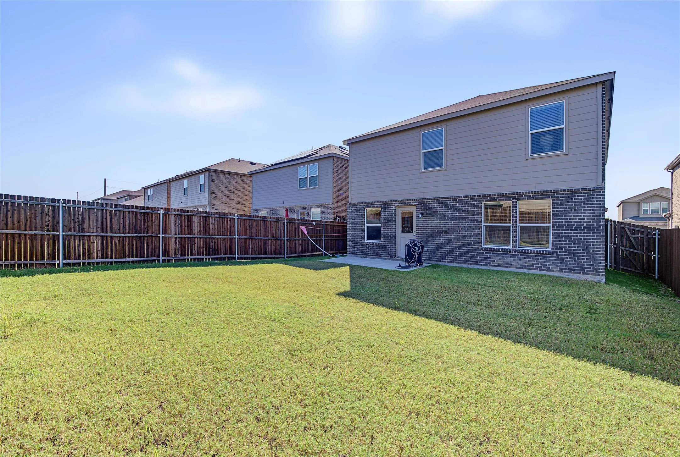 Single Family Residence For Sale in Collin County , 819 Ozark Path, Princeton, Texas 75407, 4 Bedroom, 3 Bathroom, 2 Garage spaces, 2,419 Sqft, built in 2022, mls#21408523, Real Estate Agent in Princeton, Homes For Sale in Collin county, Homes For Sale in Princeton, Realtor in Princeton Texas, Real Estate Brokerage Independent Realty Texas, Luminita Cordes Realtor