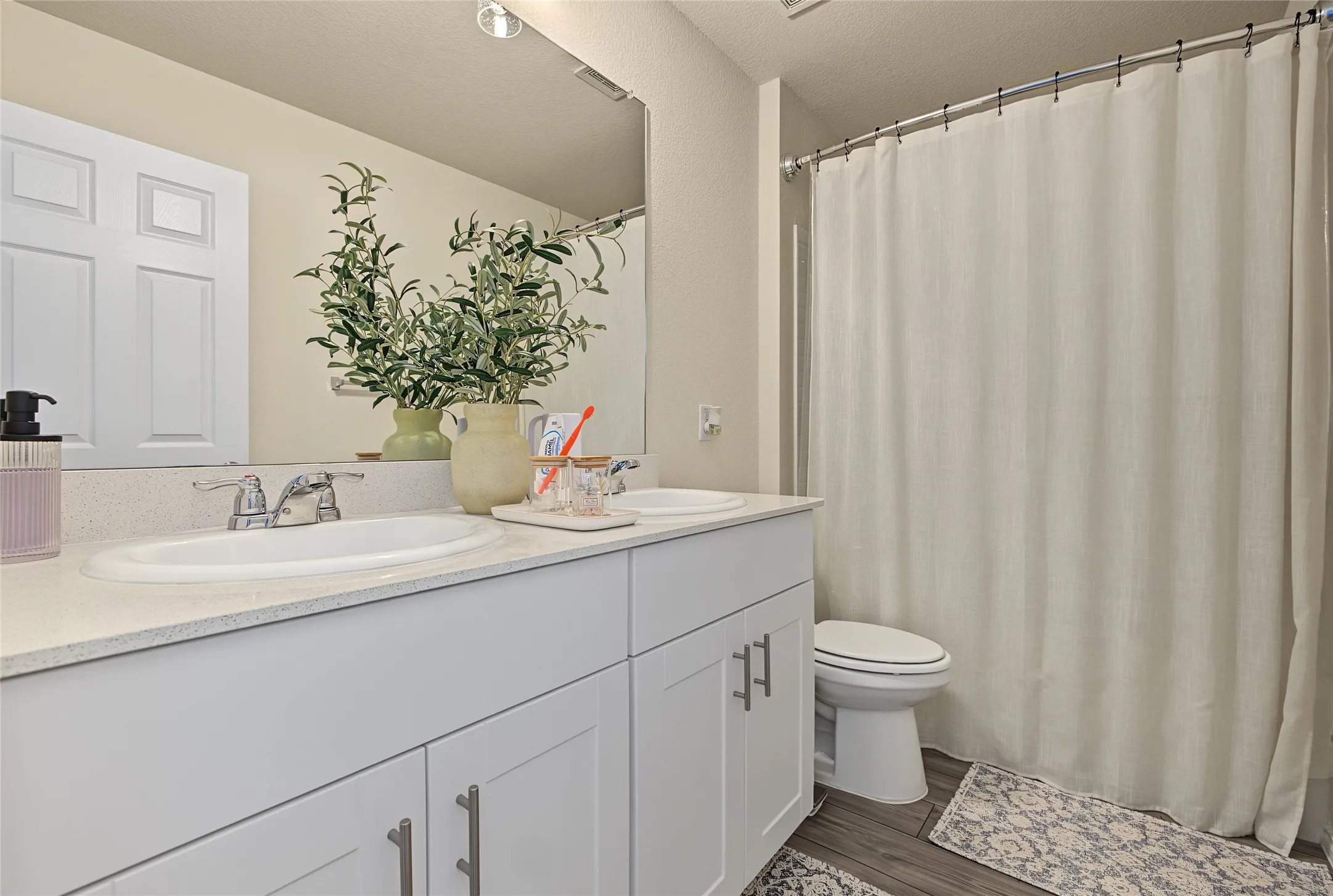 Single Family Residence For Sale in Collin County , 819 Ozark Path, Princeton, Texas 75407, 4 Bedroom, 3 Bathroom, 2 Garage spaces, 2,419 Sqft, built in 2022, mls#21408523, Real Estate Agent in Princeton, Homes For Sale in Collin county, Homes For Sale in Princeton, Realtor in Princeton Texas, Real Estate Brokerage Independent Realty Texas, Luminita Cordes Realtor