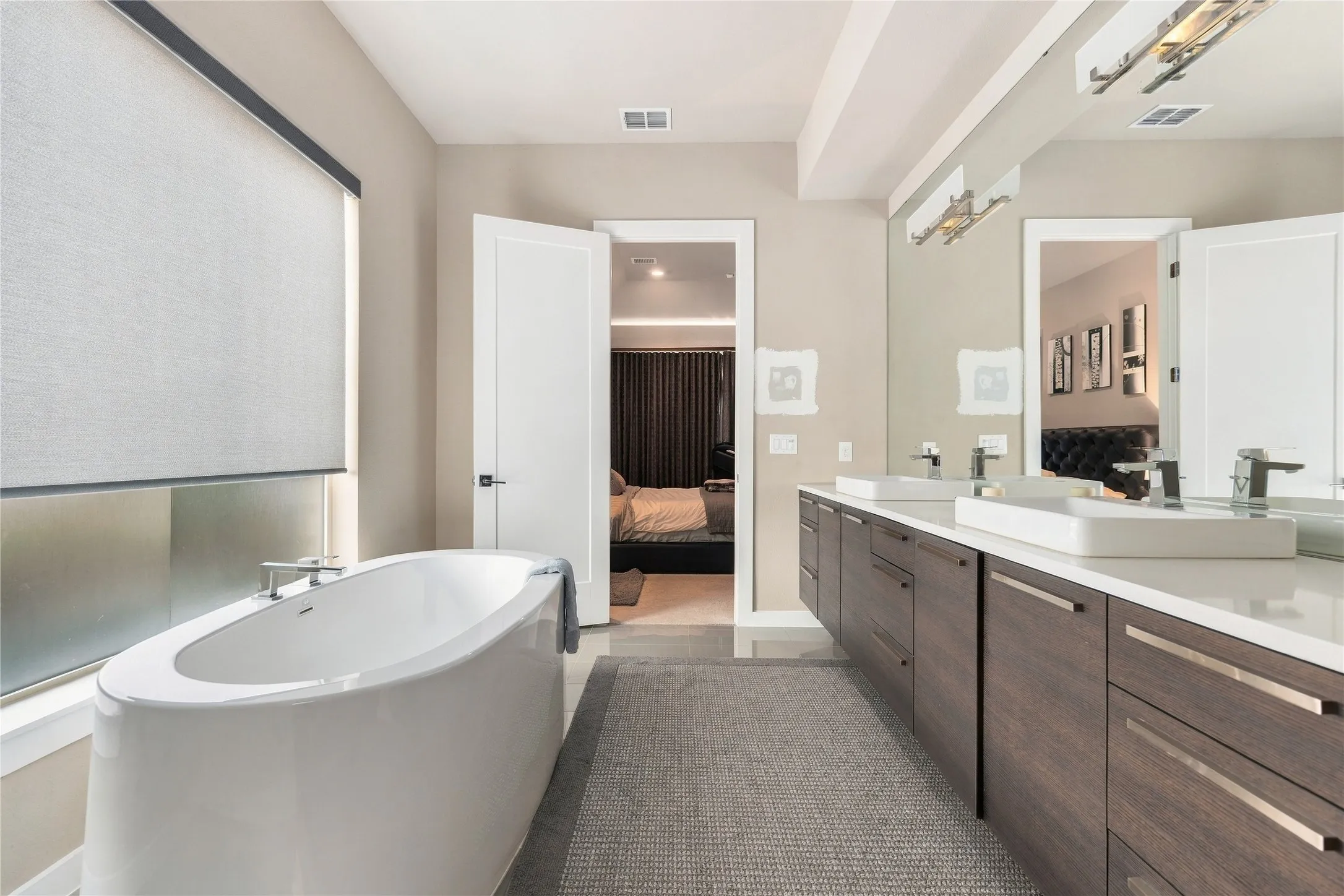 Single Family Residence For Sale in Denton County , 609 Lismore Drive, Frisco, Texas 75036, 5 Bedroom, 7 Bathroom, 3 Garage spaces, 4,263 Sqft, built in 2018, mls#21408478, Real Estate Agent in Frisco, Homes For Sale in Denton county, Homes For Sale in Frisco, Realtor in Frisco Texas, Real Estate Brokerage Independent Realty Texas, Luminita Cordes Realtor
