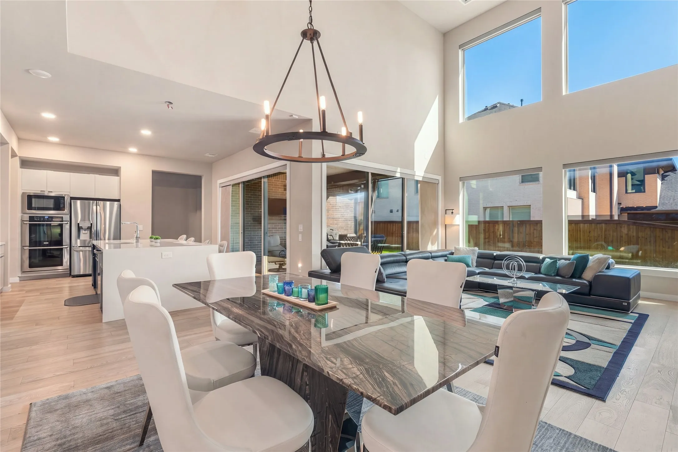 Single Family Residence For Sale in Denton County , 609 Lismore Drive, Frisco, Texas 75036, 5 Bedroom, 7 Bathroom, 3 Garage spaces, 4,263 Sqft, built in 2018, mls#21408478, Real Estate Agent in Frisco, Homes For Sale in Denton county, Homes For Sale in Frisco, Realtor in Frisco Texas, Real Estate Brokerage Independent Realty Texas, Luminita Cordes Realtor
