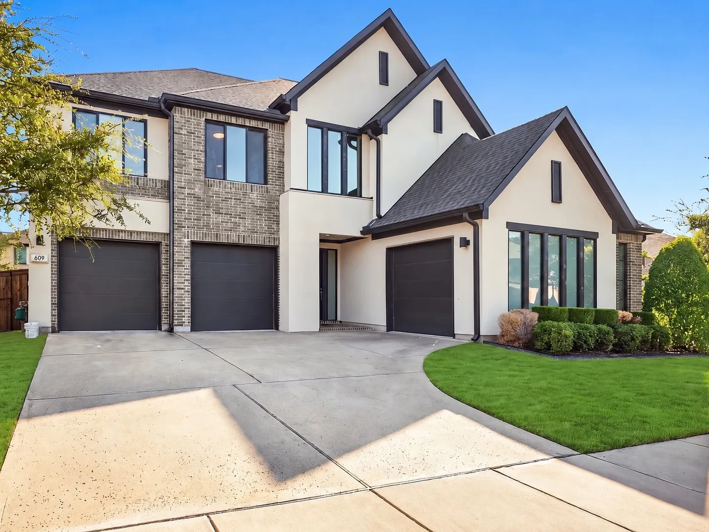 Single Family Residence For Sale