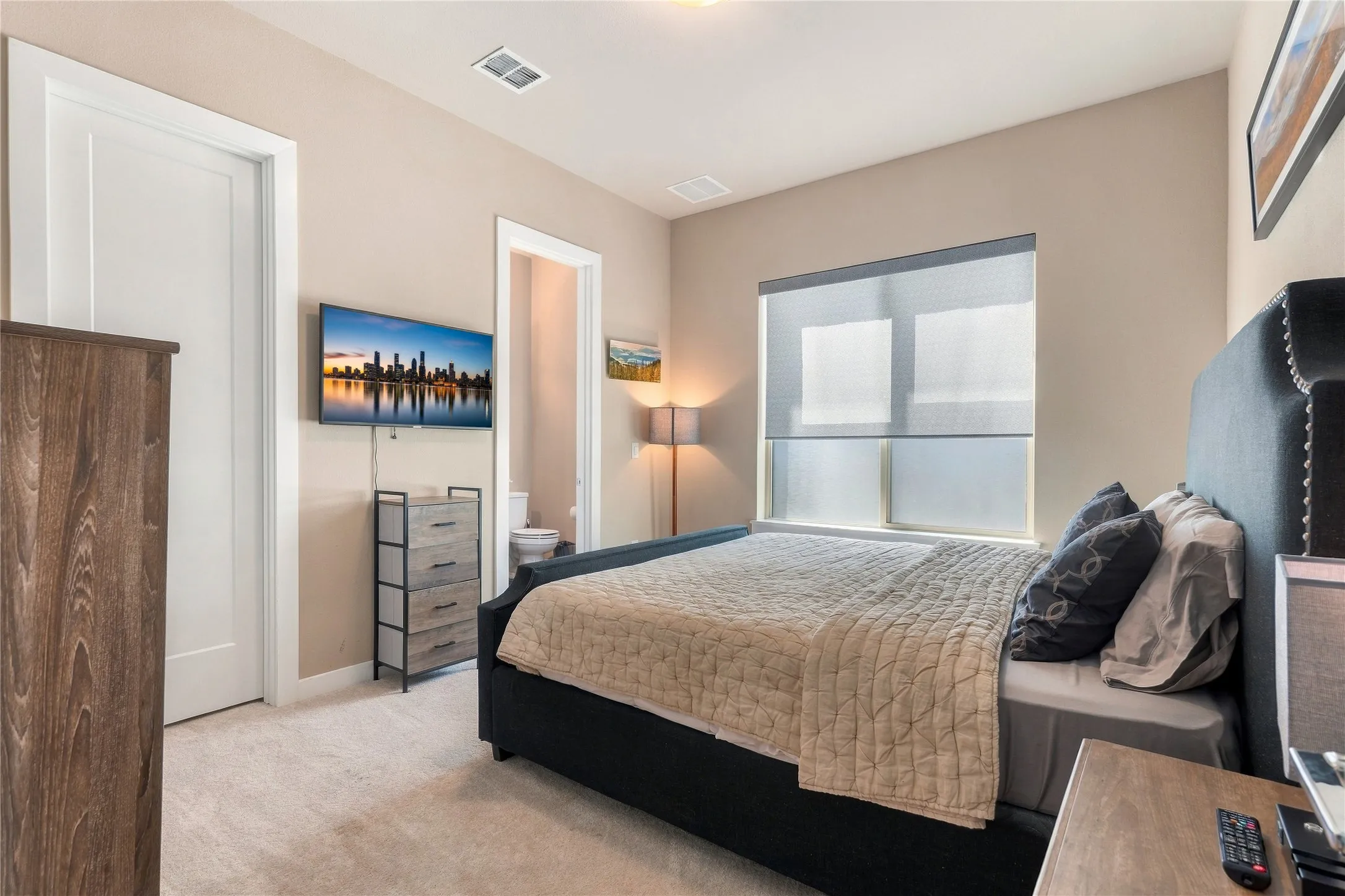 Single Family Residence For Sale in Denton County , 609 Lismore Drive, Frisco, Texas 75036, 5 Bedroom, 7 Bathroom, 3 Garage spaces, 4,263 Sqft, built in 2018, mls#21408478, Real Estate Agent in Frisco, Homes For Sale in Denton county, Homes For Sale in Frisco, Realtor in Frisco Texas, Real Estate Brokerage Independent Realty Texas, Luminita Cordes Realtor