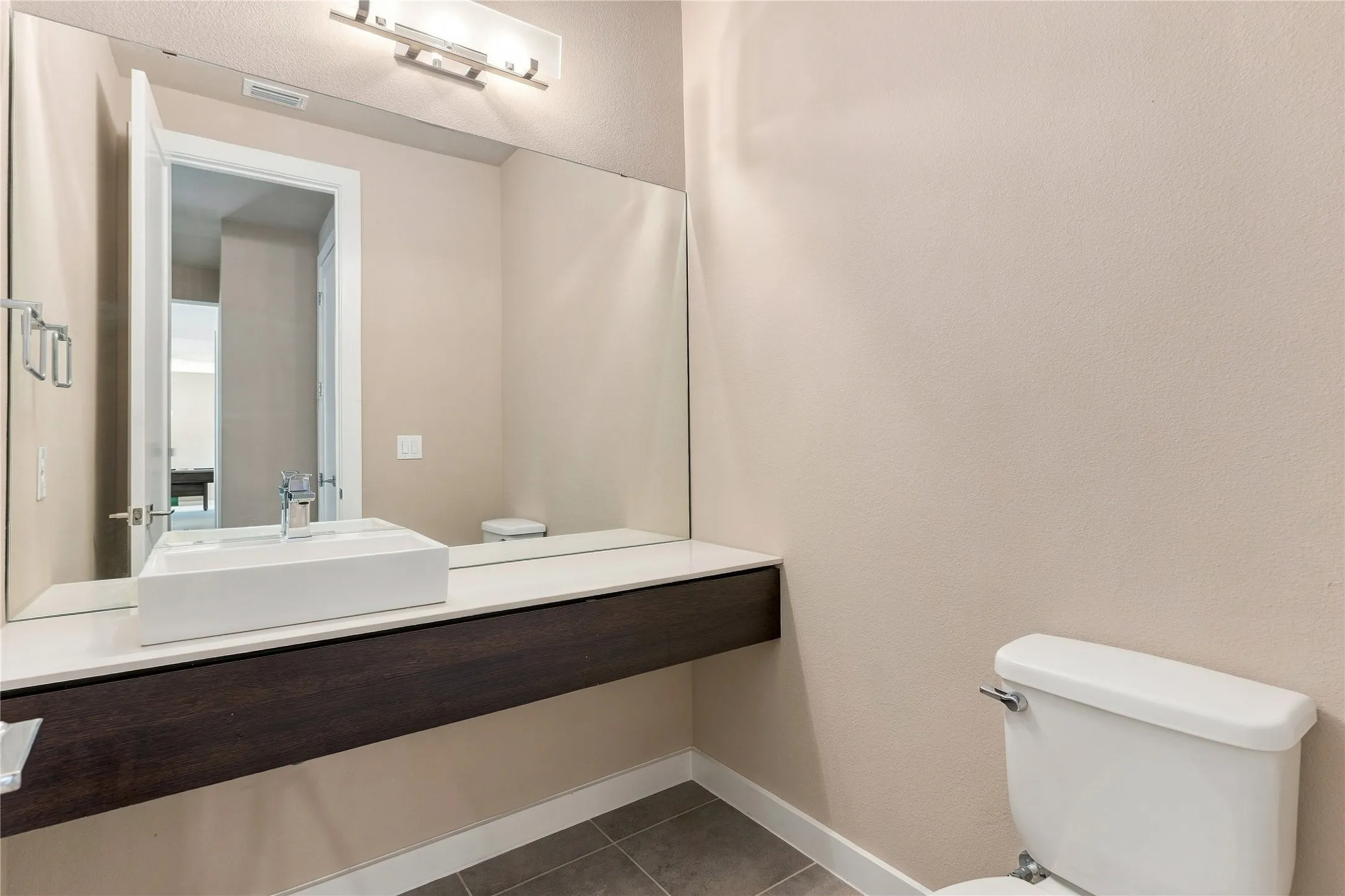 Single Family Residence For Sale in Denton County , 609 Lismore Drive, Frisco, Texas 75036, 5 Bedroom, 7 Bathroom, 3 Garage spaces, 4,263 Sqft, built in 2018, mls#21408478, Real Estate Agent in Frisco, Homes For Sale in Denton county, Homes For Sale in Frisco, Realtor in Frisco Texas, Real Estate Brokerage Independent Realty Texas, Luminita Cordes Realtor