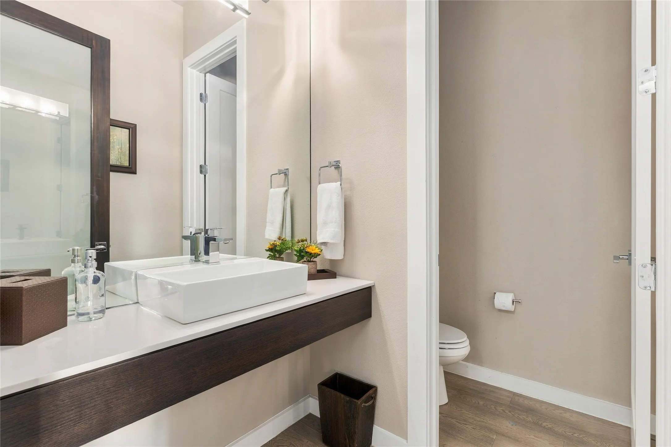 Single Family Residence For Sale in Denton County , 609 Lismore Drive, Frisco, Texas 75036, 5 Bedroom, 7 Bathroom, 3 Garage spaces, 4,263 Sqft, built in 2018, mls#21408478, Real Estate Agent in Frisco, Homes For Sale in Denton county, Homes For Sale in Frisco, Realtor in Frisco Texas, Real Estate Brokerage Independent Realty Texas, Luminita Cordes Realtor