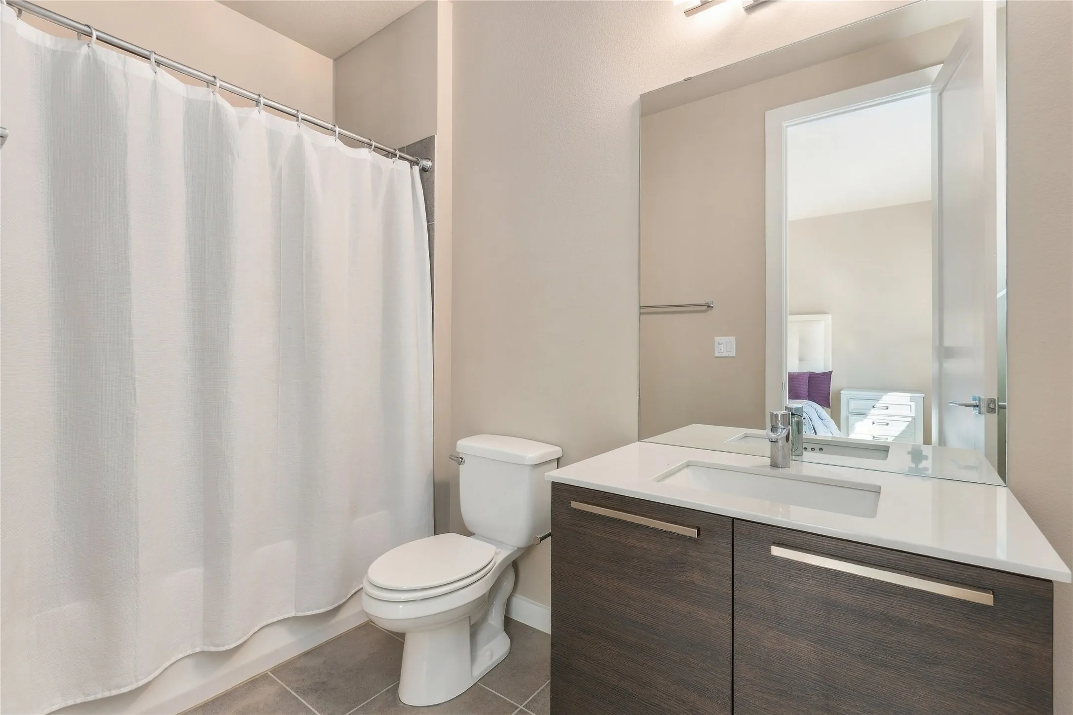 Single Family Residence For Sale in Denton County , 609 Lismore Drive, Frisco, Texas 75036, 5 Bedroom, 7 Bathroom, 3 Garage spaces, 4,263 Sqft, built in 2018, mls#21408478, Real Estate Agent in Frisco, Homes For Sale in Denton county, Homes For Sale in Frisco, Realtor in Frisco Texas, Real Estate Brokerage Independent Realty Texas, Luminita Cordes Realtor
