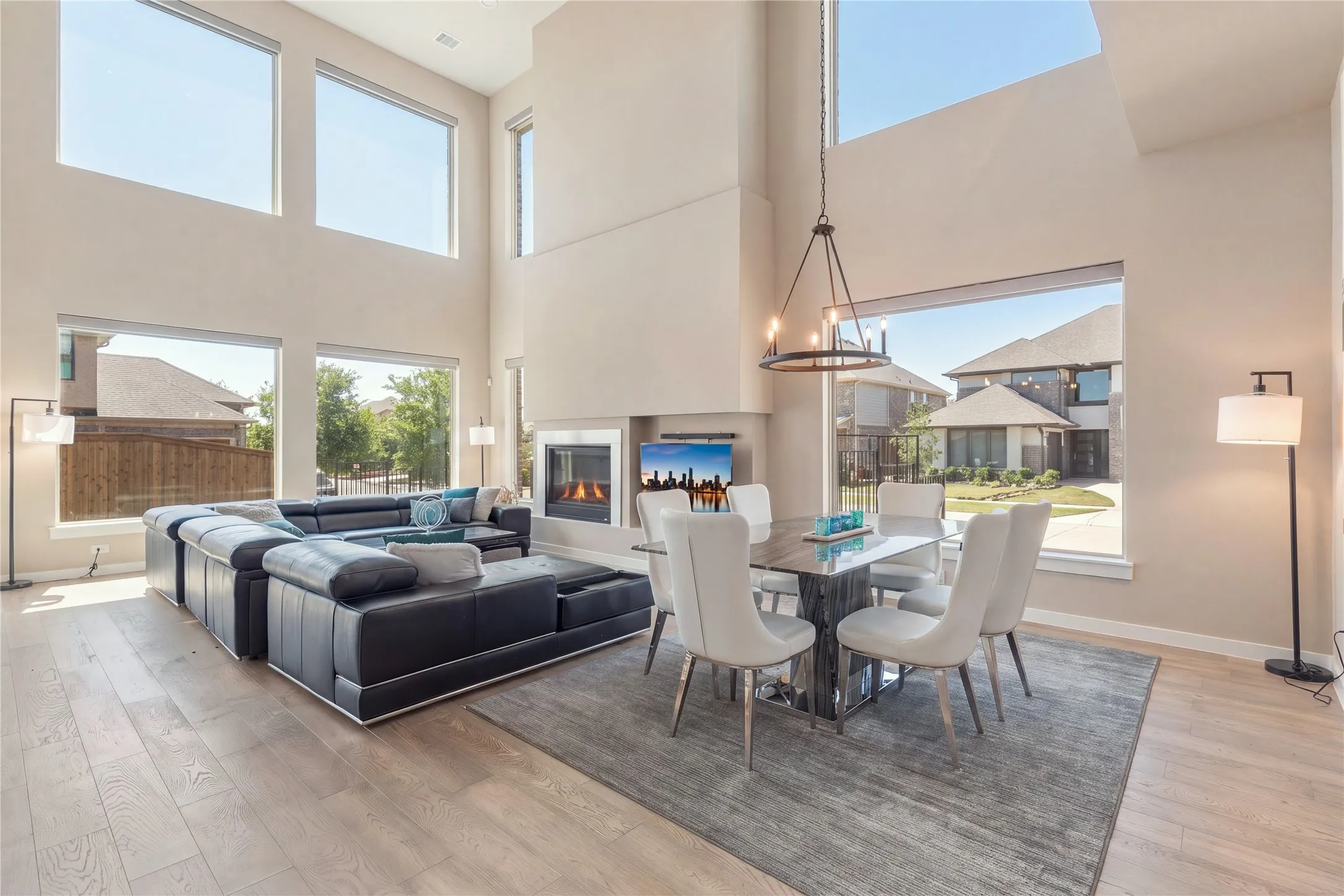 Single Family Residence For Sale in Denton County , 609 Lismore Drive, Frisco, Texas 75036, 5 Bedroom, 7 Bathroom, 3 Garage spaces, 4,263 Sqft, built in 2018, mls#21408478, Real Estate Agent in Frisco, Homes For Sale in Denton county, Homes For Sale in Frisco, Realtor in Frisco Texas, Real Estate Brokerage Independent Realty Texas, Luminita Cordes Realtor