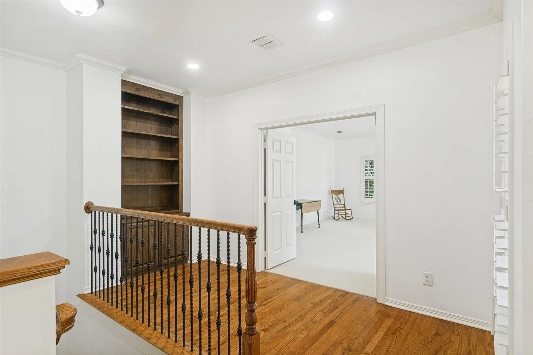 Single Family Residence For Sale in Dallas County , 517 Mobley Way Court, Coppell, Texas 75019, 3 Bedroom, 3 Bathroom, 2 Garage spaces, 2,974 Sqft, built in 2004, mls#21405307, Real Estate Agent in Coppell, Homes For Sale in Dallas county, Homes For Sale in Coppell, Realtor in Coppell Texas, Real Estate Brokerage Independent Realty Texas, Luminita Cordes Realtor