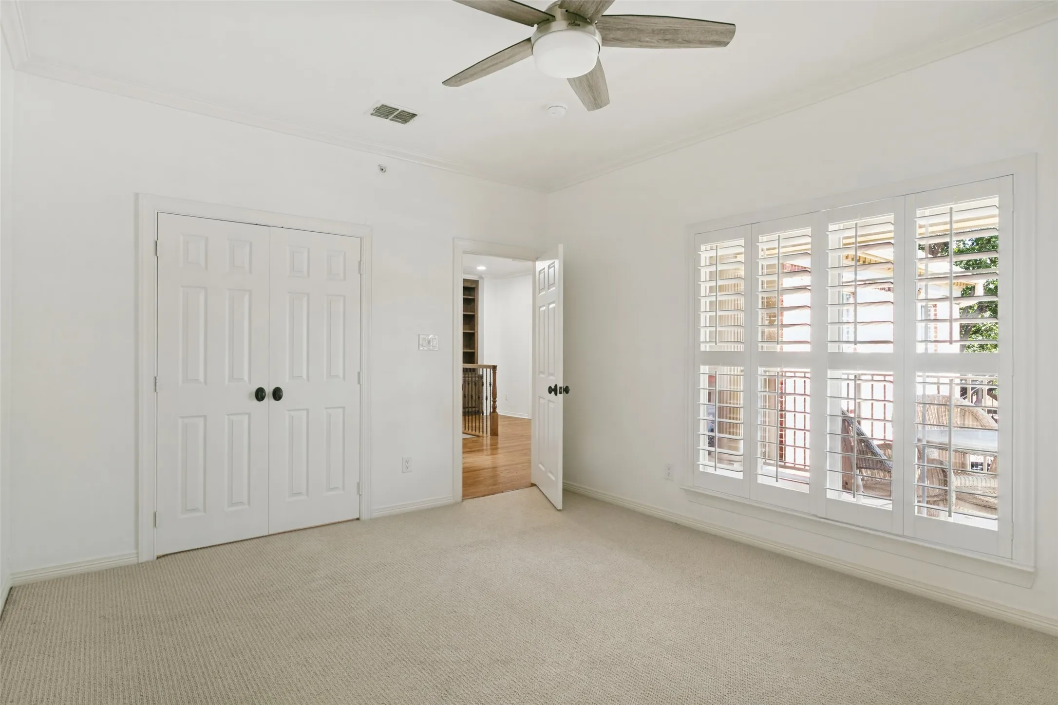 Single Family Residence For Sale in Dallas County , 517 Mobley Way Court, Coppell, Texas 75019, 3 Bedroom, 3 Bathroom, 2 Garage spaces, 2,974 Sqft, built in 2004, mls#21405307, Real Estate Agent in Coppell, Homes For Sale in Dallas county, Homes For Sale in Coppell, Realtor in Coppell Texas, Real Estate Brokerage Independent Realty Texas, Luminita Cordes Realtor