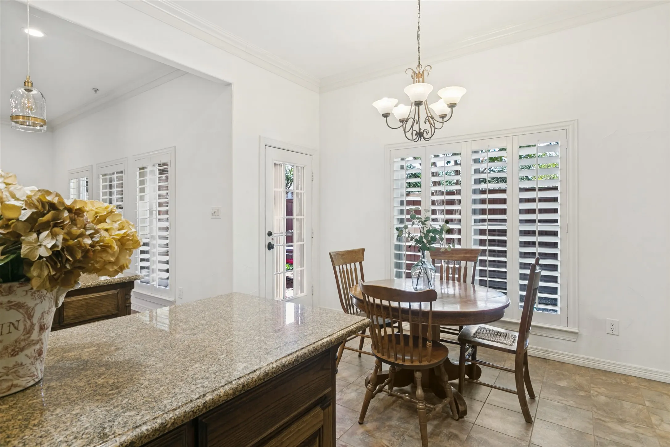 Single Family Residence For Sale in Dallas County , 517 Mobley Way Court, Coppell, Texas 75019, 3 Bedroom, 3 Bathroom, 2 Garage spaces, 2,974 Sqft, built in 2004, mls#21405307, Real Estate Agent in Coppell, Homes For Sale in Dallas county, Homes For Sale in Coppell, Realtor in Coppell Texas, Real Estate Brokerage Independent Realty Texas, Luminita Cordes Realtor