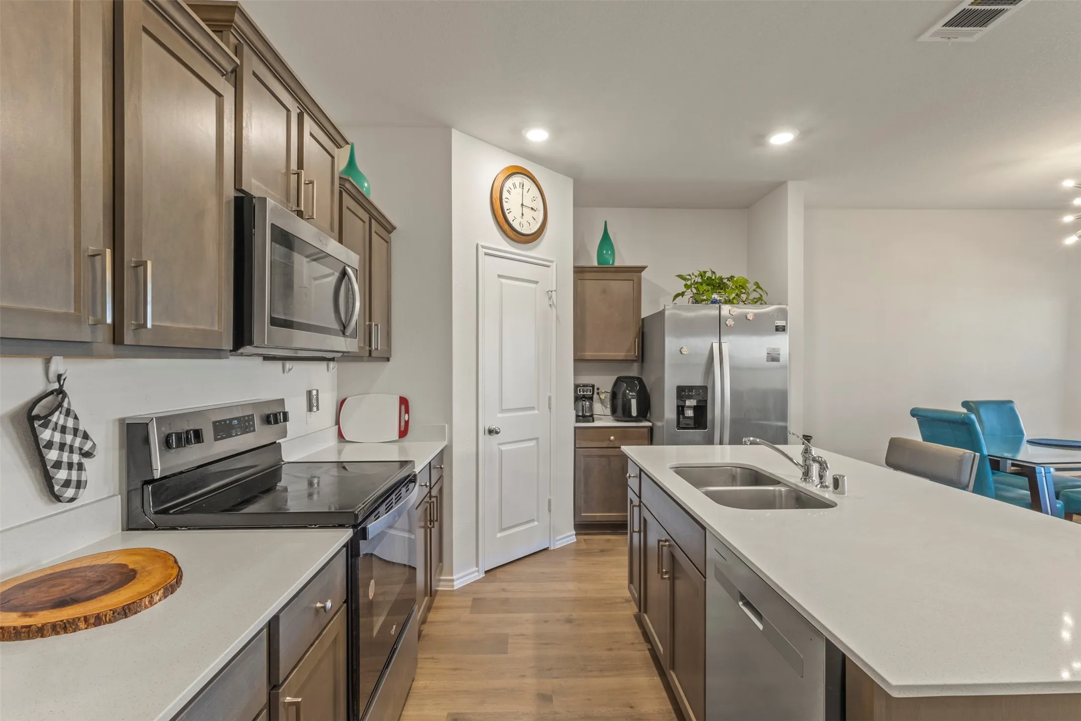 Single Family Residence For Rent in Hunt County , 1437 Millstead Rill Drive, Josephine, Texas 75135, 4 Bedroom, 3 Bathroom, 2 Garage spaces, 2,235 Sqft, built in 2024, mls#21408524, Real Estate Agent in Josephine, Homes For Rent in Hunt county, Homes For Rent in Josephine, Realtor in Josephine Texas, Real Estate Brokerage Independent Realty Texas, Luminita Cordes Realtor