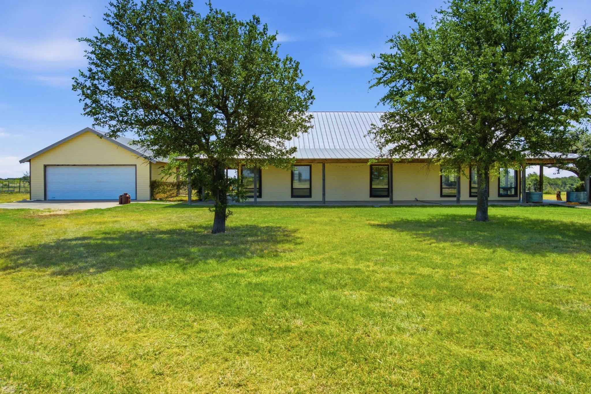 Farm For Sale in Erath County , 3624 County Road 398 12, Stephenville, Texas 76401, 4 Bedroom, 2 Bathroom, 2 Garage spaces, 2,040 Sqft, built in 1999, mls#21408516, Real Estate Agent in Stephenville, Homes For Sale in Erath county, Homes For Sale in Stephenville, Realtor in Stephenville Texas, Real Estate Brokerage Independent Realty Texas, Luminita Cordes Realtor