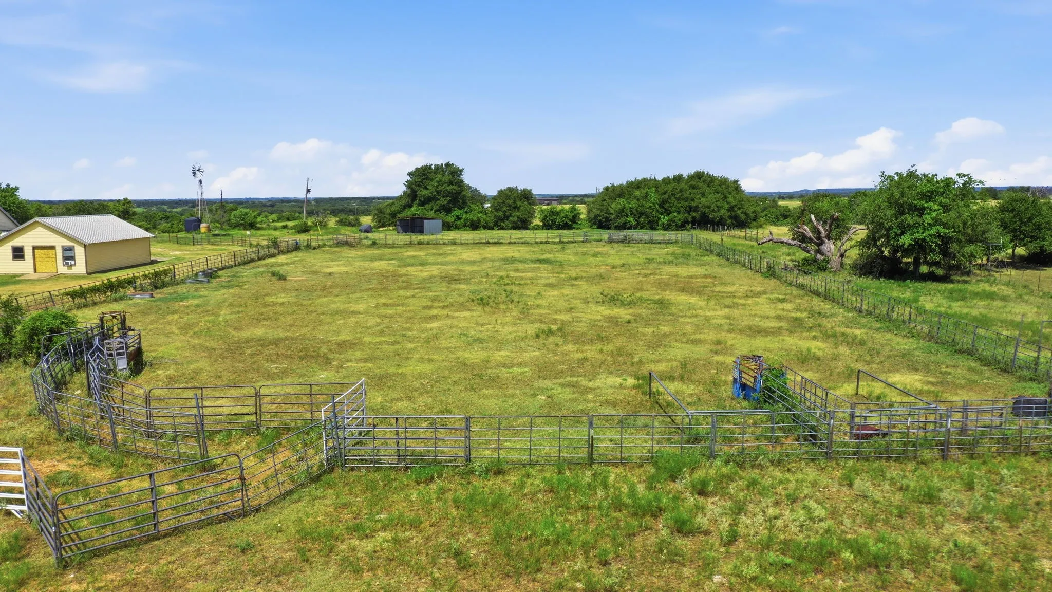 Farm For Sale in Erath County , 3624 County Road 398 12, Stephenville, Texas 76401, 4 Bedroom, 2 Bathroom, 2 Garage spaces, 2,040 Sqft, built in 1999, mls#21408516, Real Estate Agent in Stephenville, Homes For Sale in Erath county, Homes For Sale in Stephenville, Realtor in Stephenville Texas, Real Estate Brokerage Independent Realty Texas, Luminita Cordes Realtor