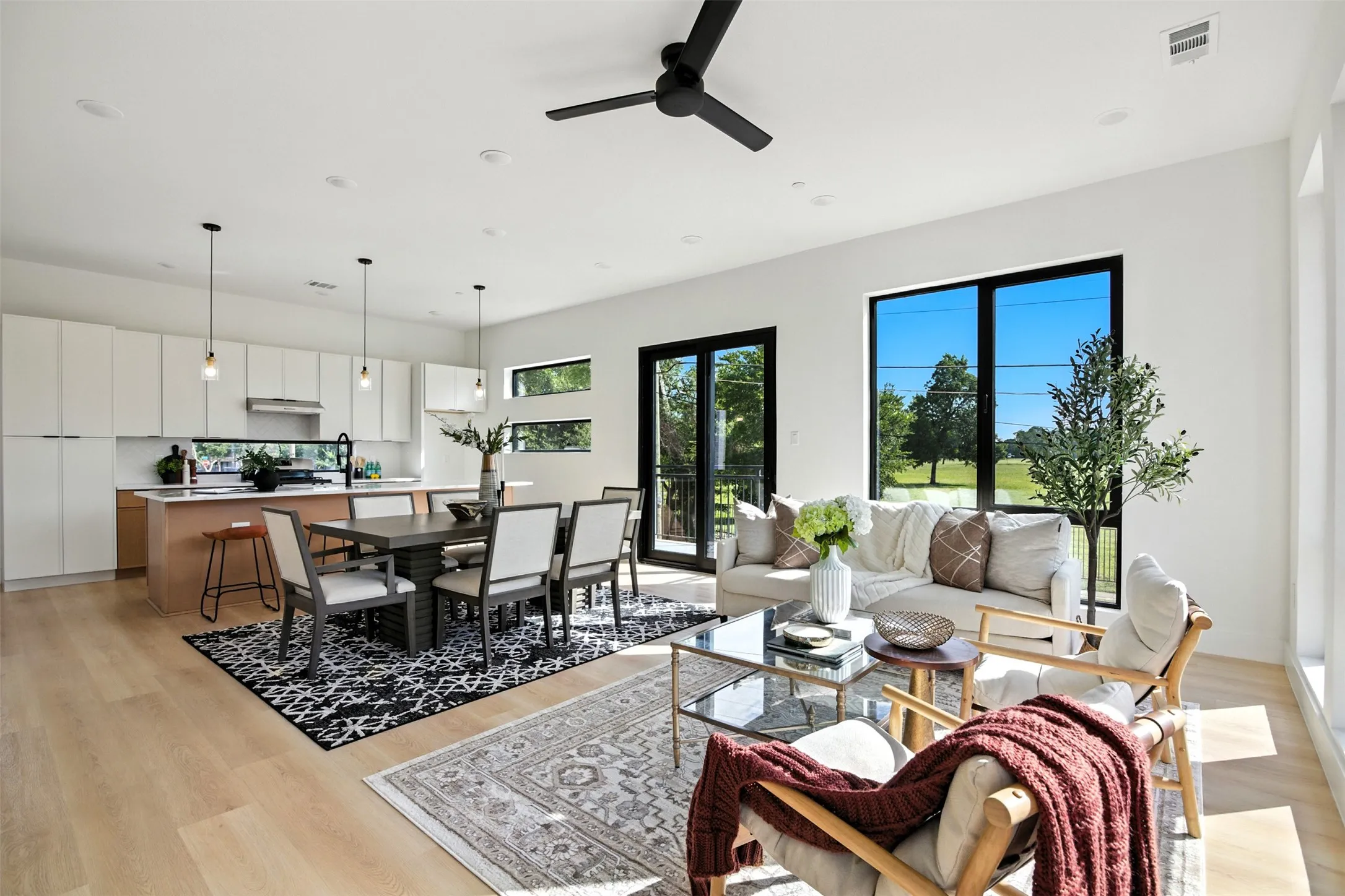 Condominium For Rent in Dallas County , 4611 Fairmount Street 4, Dallas, Texas 75219, 2 Bedroom, 3 Bathroom, 2 Garage spaces, 1,850 Sqft, built in 2025, mls#21408233, Real Estate Agent in Dallas, Homes For Rent in Dallas county, Homes For Rent in Dallas, Realtor in Dallas Texas, Real Estate Brokerage Independent Realty Texas, Luminita Cordes Realtor