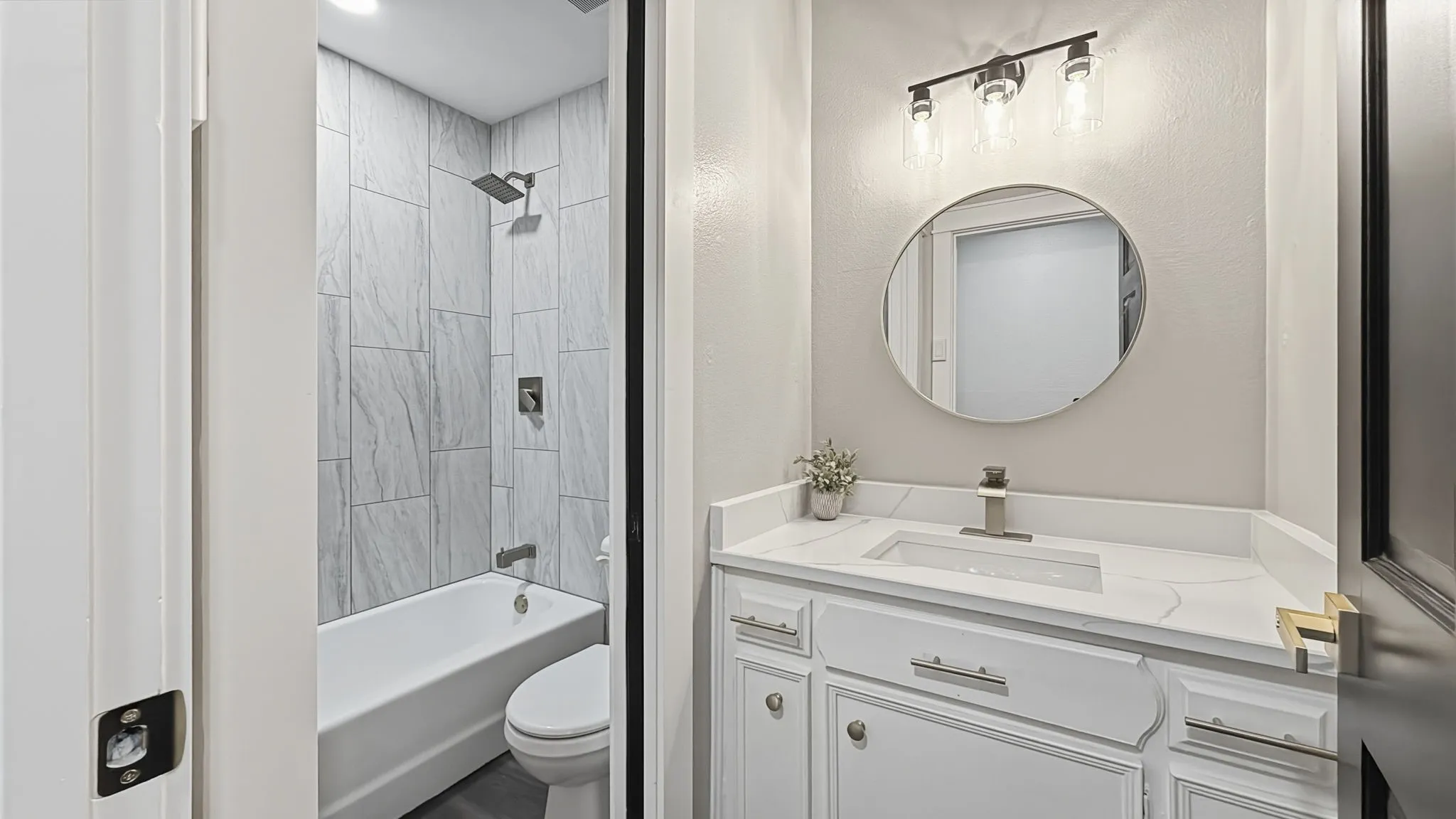 Single Family Residence For Sale in Johnson County , 1004 Lakeview Drive, Joshua, Texas 76058, 3 Bedroom, 3 Bathroom, 2 Garage spaces, 2,408 Sqft, built in 1980, mls#21408176, Real Estate Agent in Joshua, Homes For Sale in Johnson county, Homes For Sale in Joshua, Realtor in Joshua Texas, Real Estate Brokerage Independent Realty Texas, Luminita Cordes Realtor