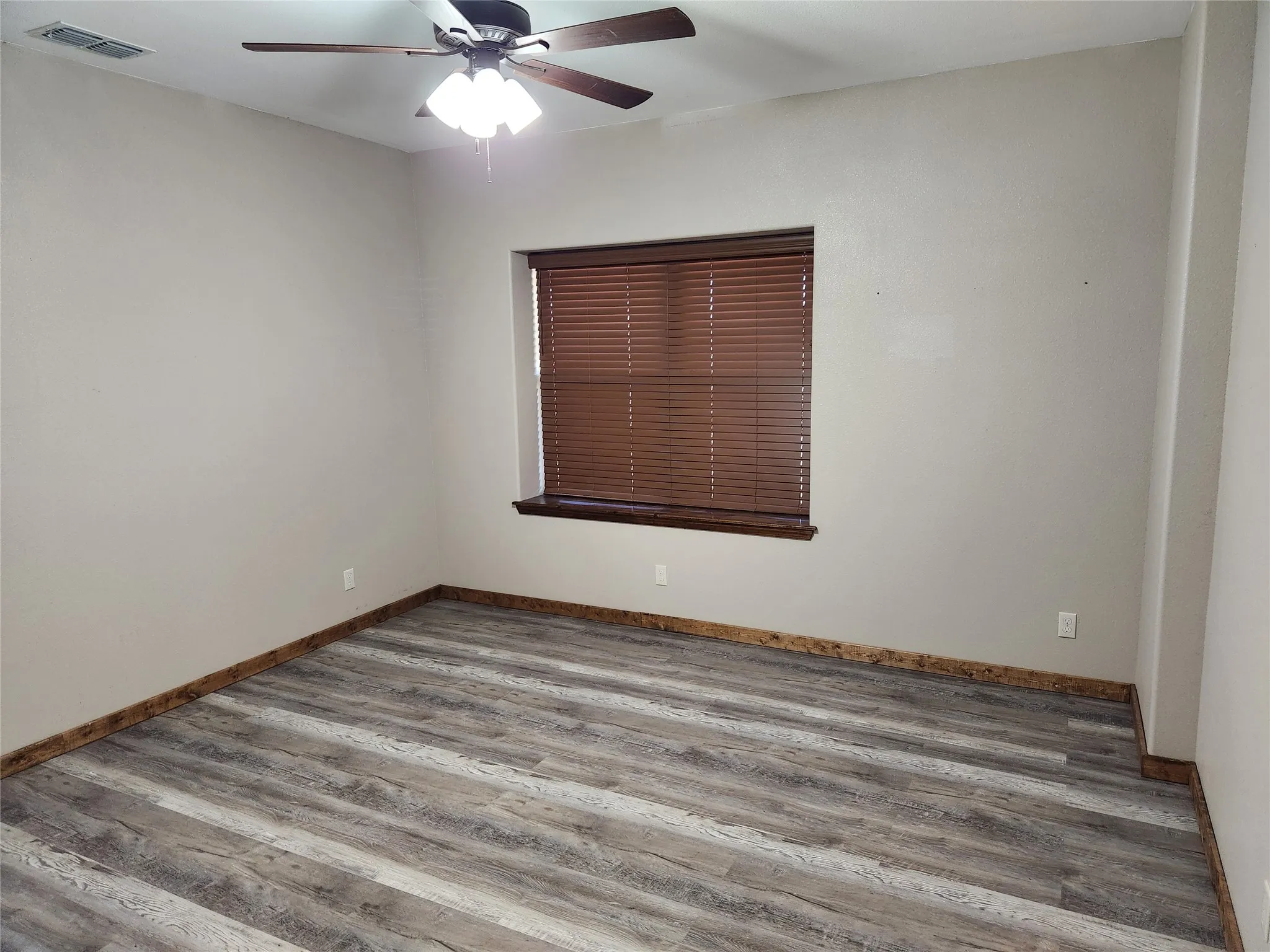 3rd bedroom.