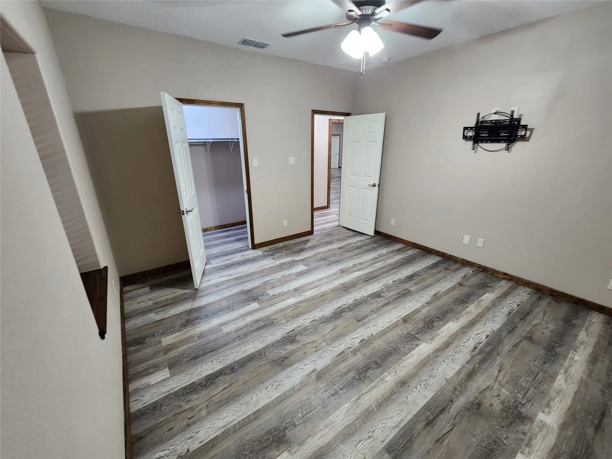 2nd bedroom with walk-in closet.