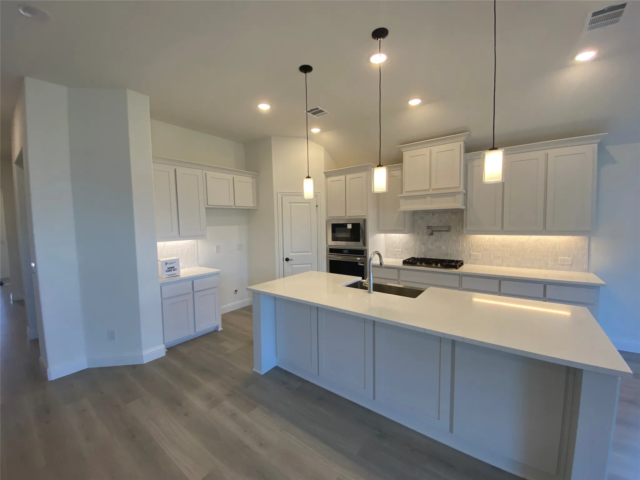 Single Family Residence For Rent in Collin County , 2012 Hickory Chase Lane, Anna, Texas 75409, 4 Bedroom, 3 Bathroom, 2 Garage spaces, 2,099 Sqft, built in 2025, mls#21408535, Real Estate Agent in Anna, Homes For Rent in Collin county, Homes For Rent in Anna, Realtor in Anna Texas, Real Estate Brokerage Independent Realty Texas, Luminita Cordes Realtor