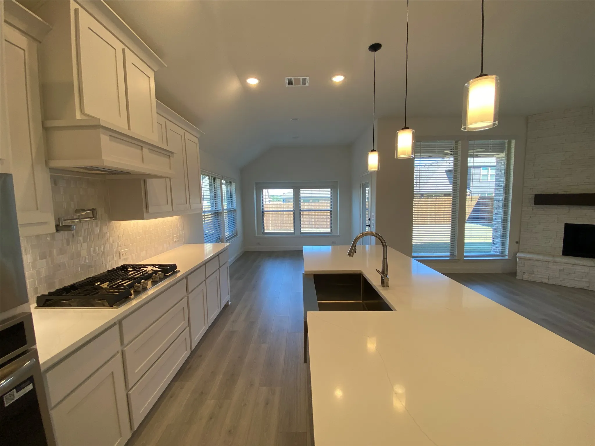 Single Family Residence For Rent in Collin County , 2012 Hickory Chase Lane, Anna, Texas 75409, 4 Bedroom, 3 Bathroom, 2 Garage spaces, 2,099 Sqft, built in 2025, mls#21408535, Real Estate Agent in Anna, Homes For Rent in Collin county, Homes For Rent in Anna, Realtor in Anna Texas, Real Estate Brokerage Independent Realty Texas, Luminita Cordes Realtor
